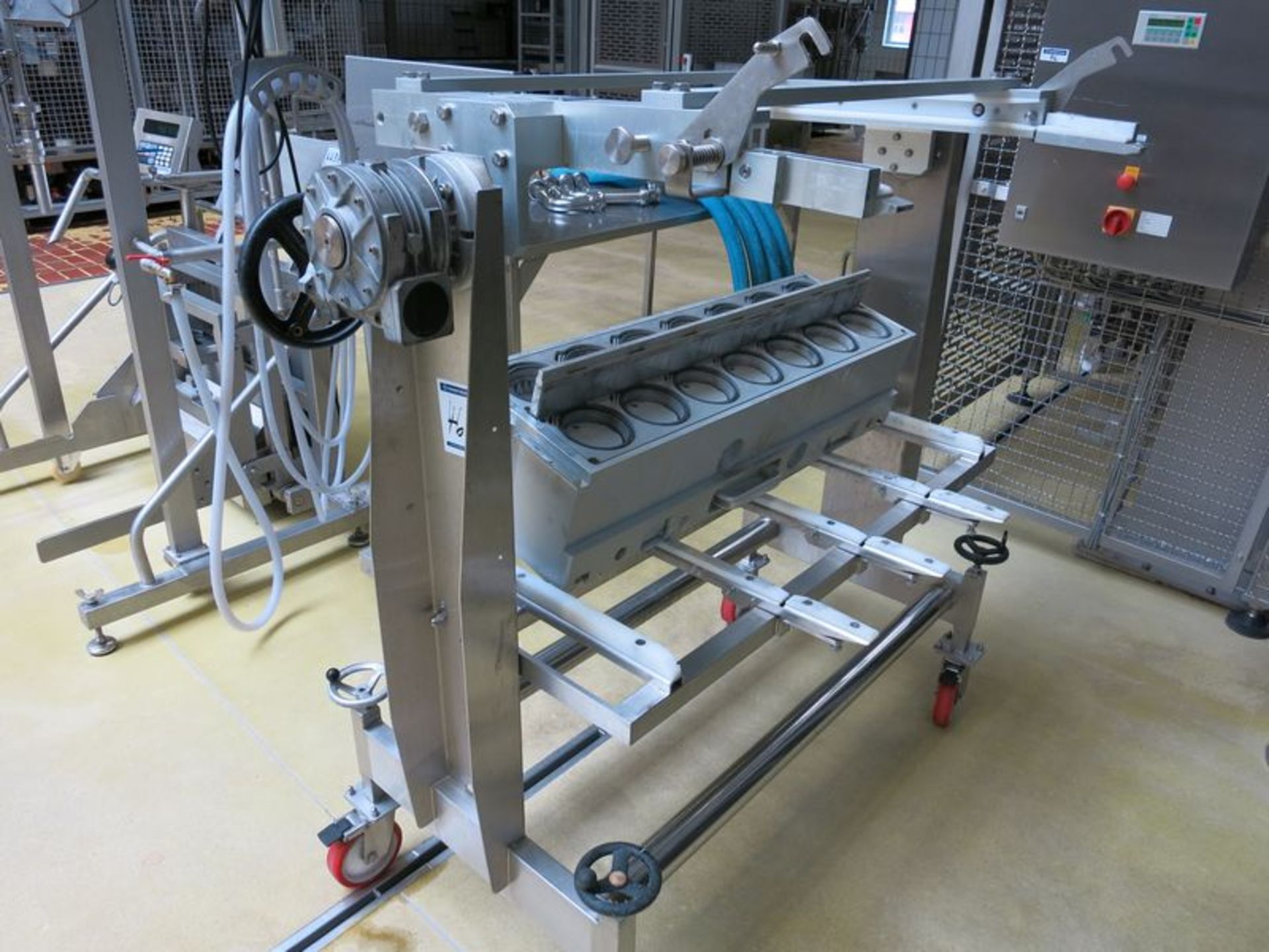 Mondini cup/pot filling & sealing line, with singulator alignment assembly, (2) particle & sauce - Image 14 of 22