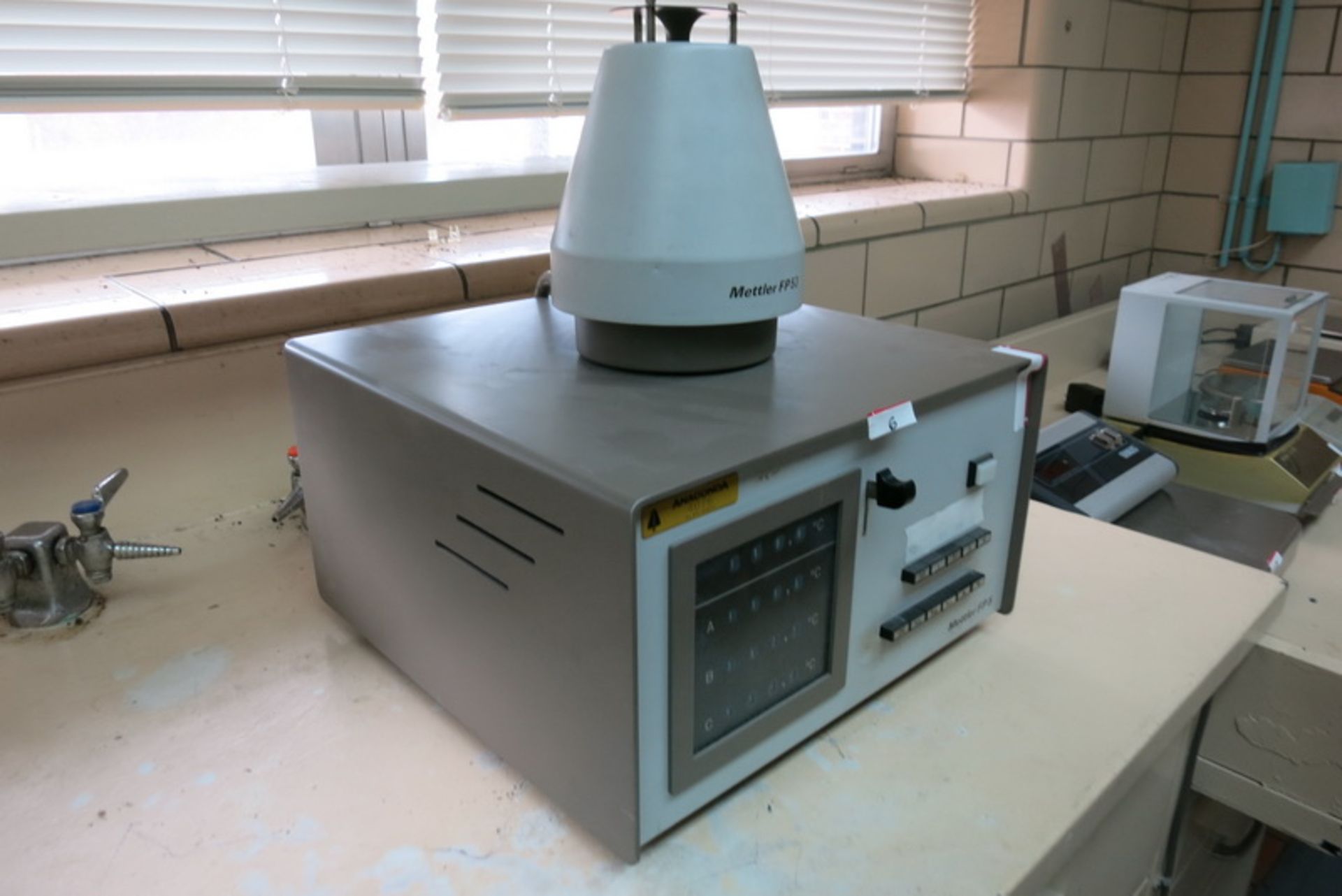 Mettler moisture balance, model FP5 / 53, s/n 18003 007/18006 006