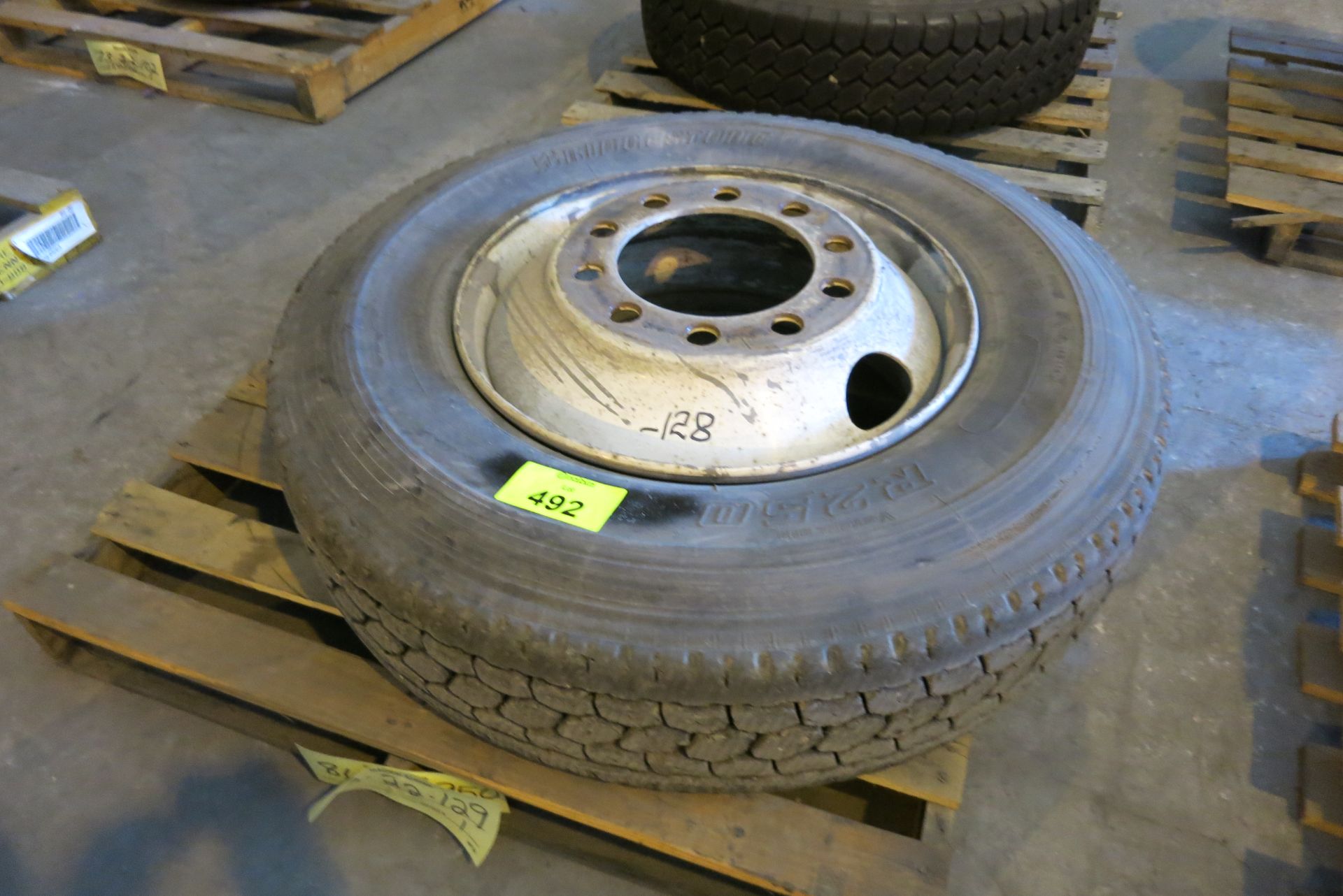 Bridgestone tire, 295/75R 22.5 with rim