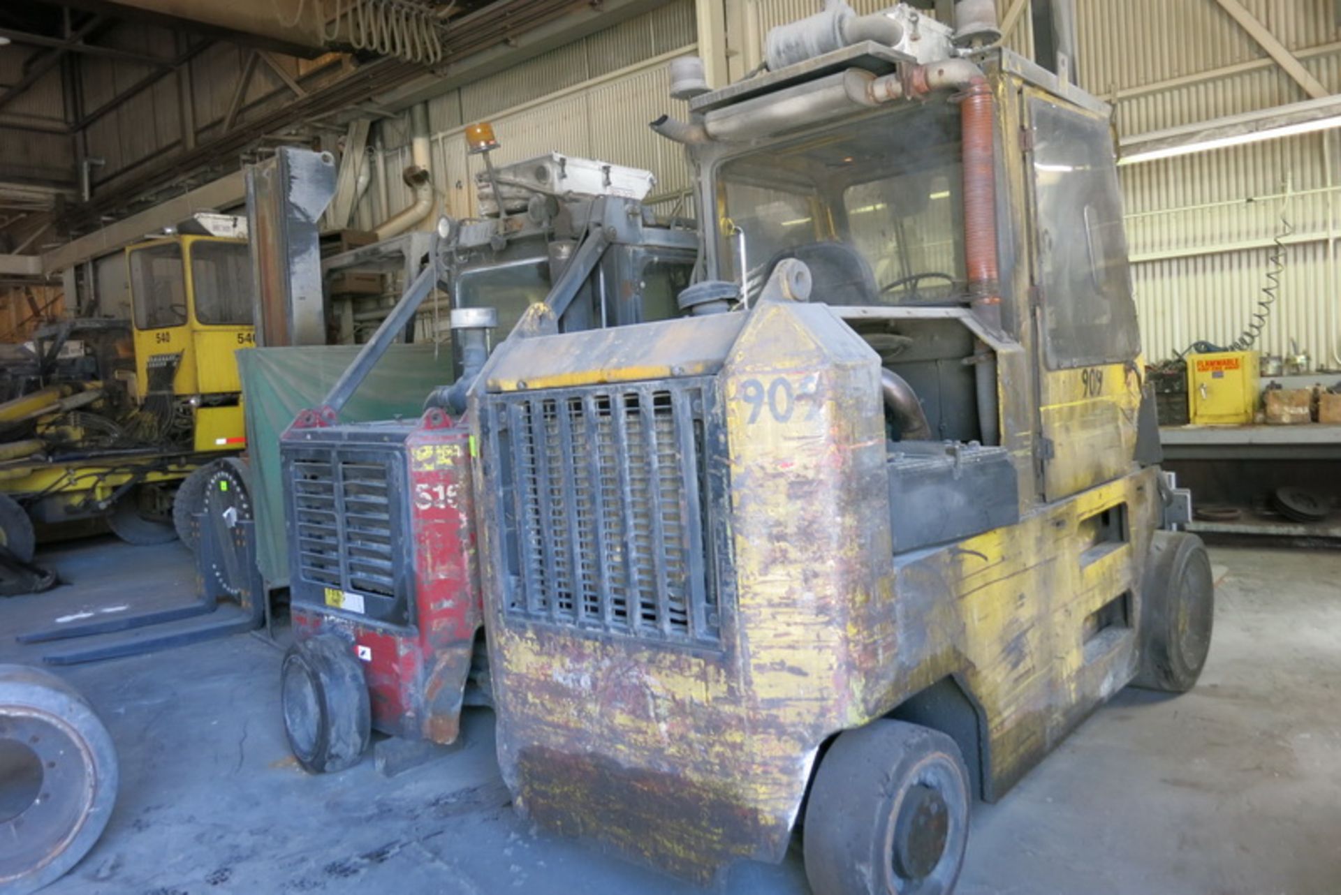 Taylor forklift, model TCS 200S, 20,000 lb. cap., single stage mast with rotator (1990)  [Asset #: - Image 2 of 2