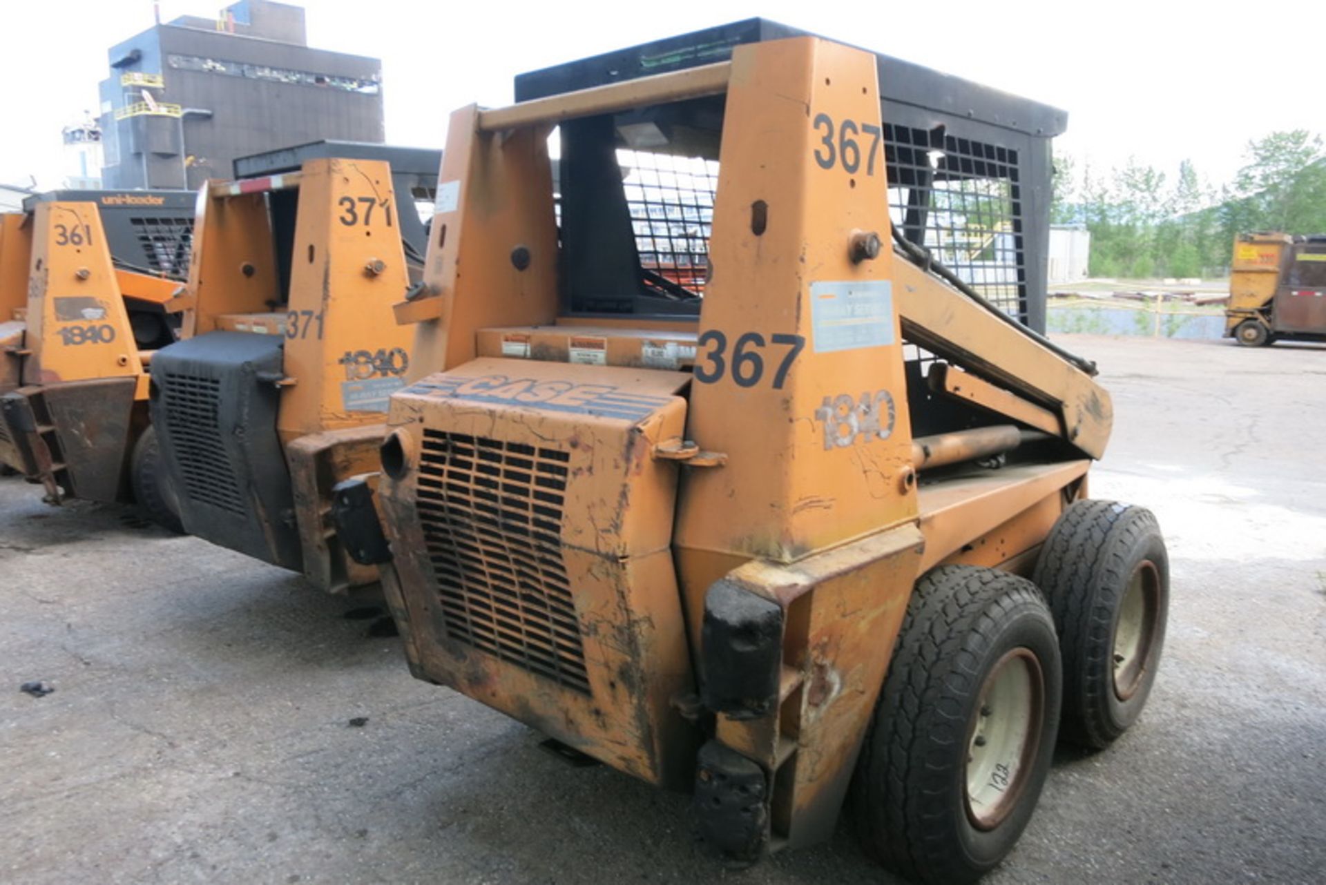 Case uniloader skid steer, model 1840, s/n JAF0293131, with hammer attachment, (3239 hrs.)  [ - Image 2 of 2