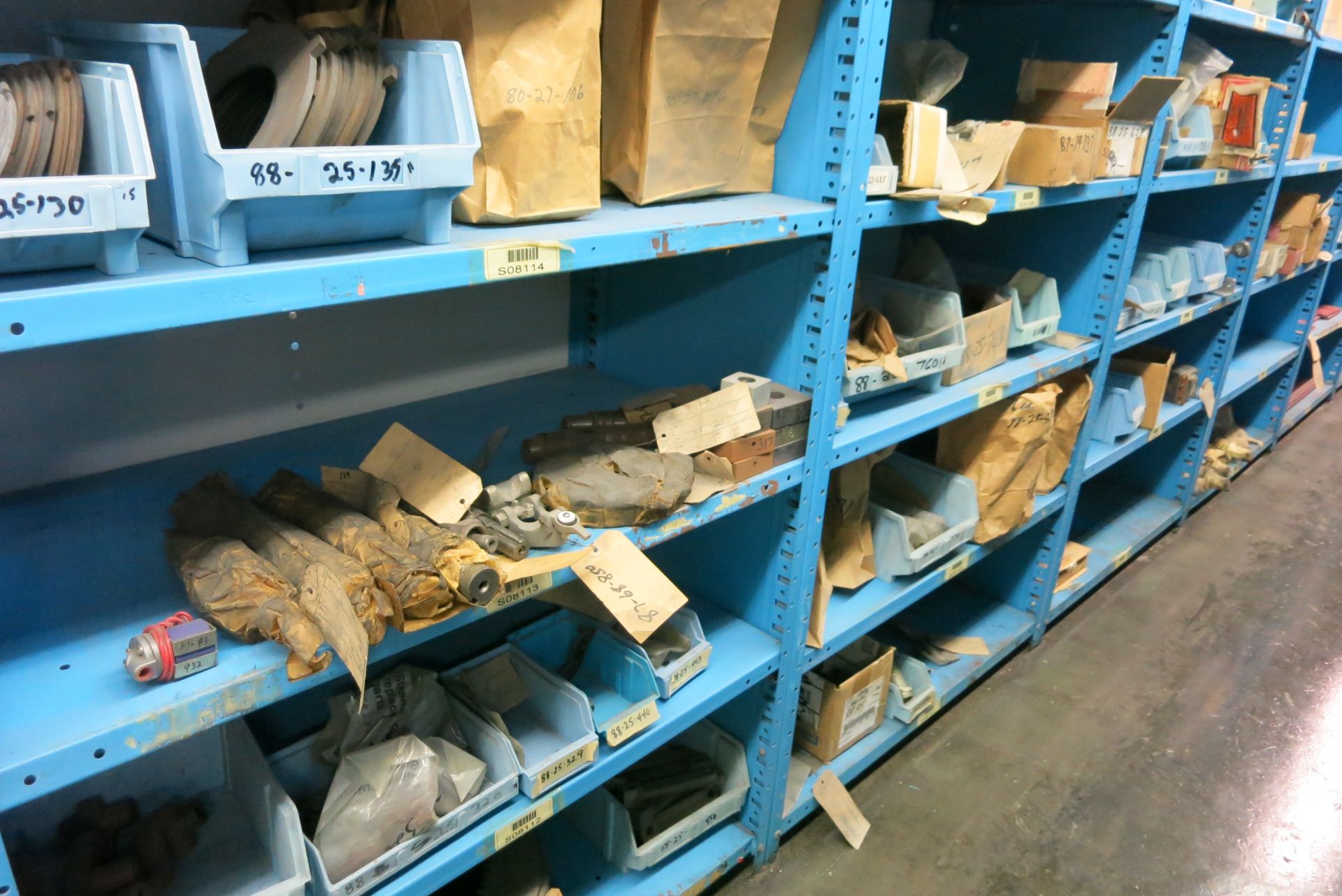 [Lot] Miscellaneous parts, for pot line, ore truck, alumina, stearns, crusher, Baker Perkins - Image 7 of 8