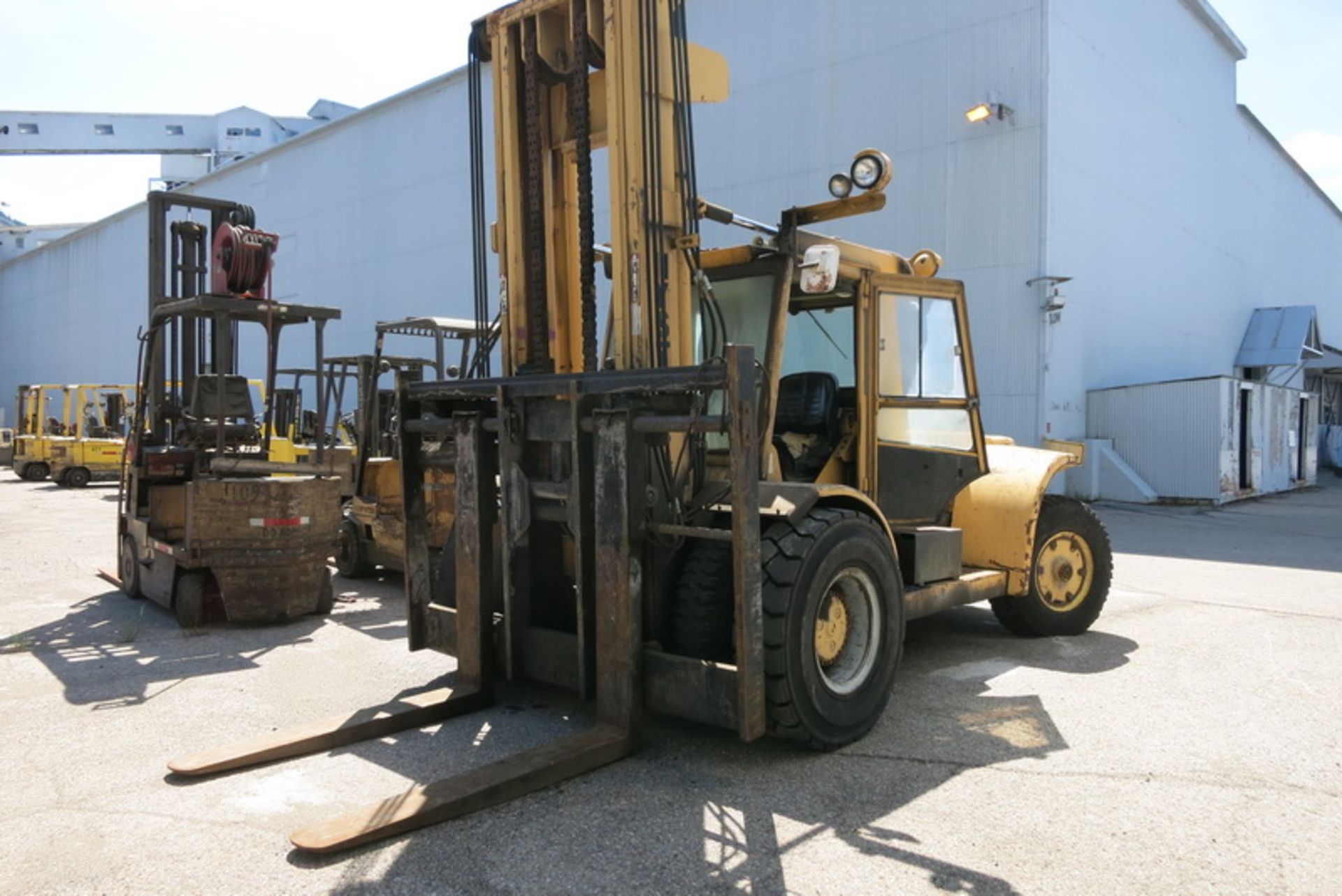 Hyster forklift, model H350B, s/n B019D02061K, 32,500 lb. cap., 2 stage mast, 144" lift, solid