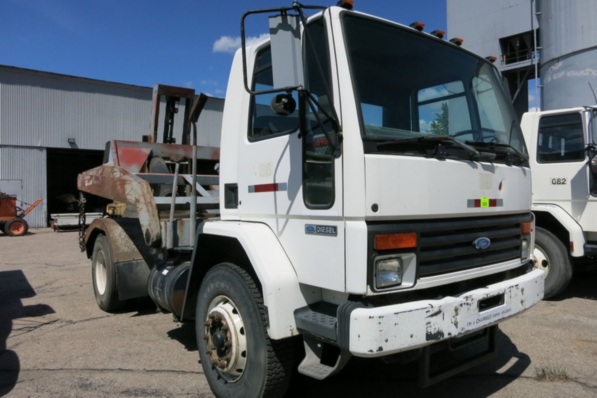 1992 Ford Cargo 7000 dumper truck, hydraulic, single axle, 31,000 GVWR, diesel engine, automatic