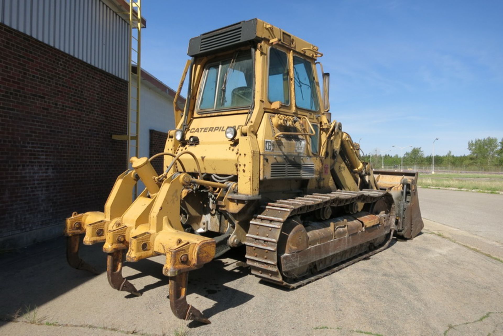 Caterpillar 977C crawler / dozer, s/n 14X1834, (mfg 1981), ripper blade, 3306 engine (4418 hrs)  [ - Image 2 of 2