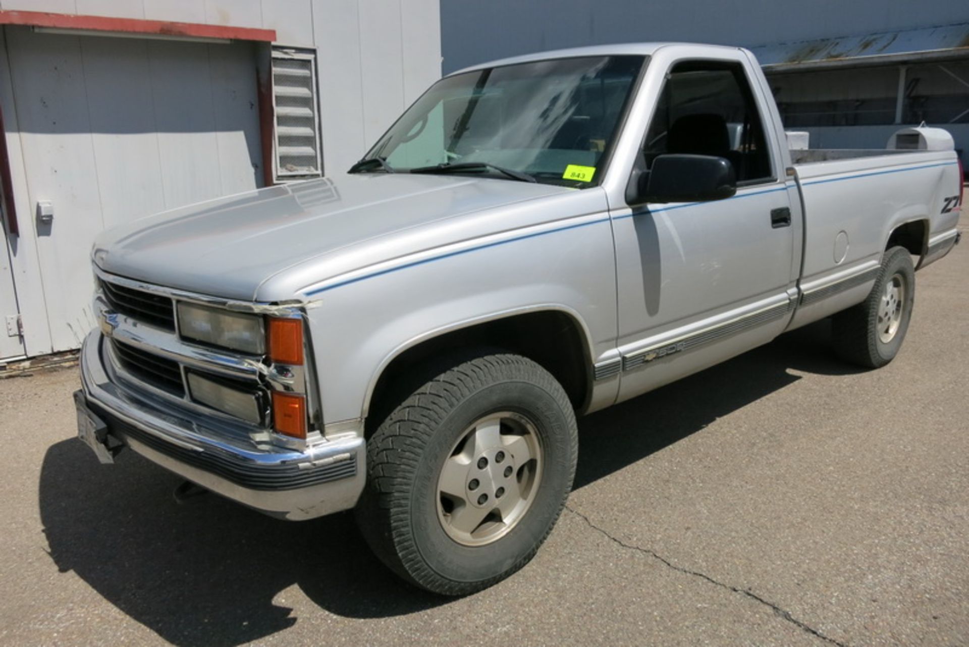 1995 Chevrolet Silverado 1500 Z71 off road pickup truck, 4 x 4, 87,895 miles VIN: IGCEK14K0SZ172902,