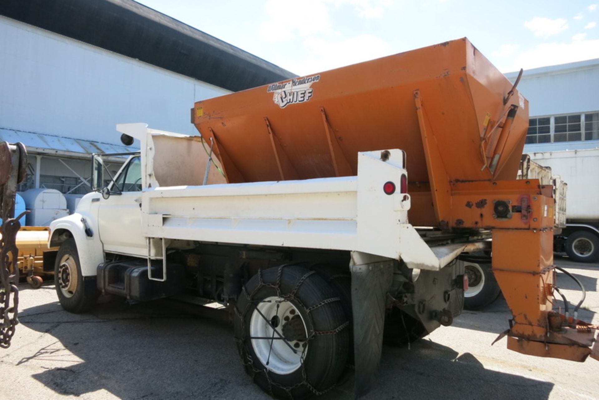 1996 Ford F Series dump truck, single axle, 24,500 GVWR, diesel engine, automatic transmission, 87, - Image 2 of 2