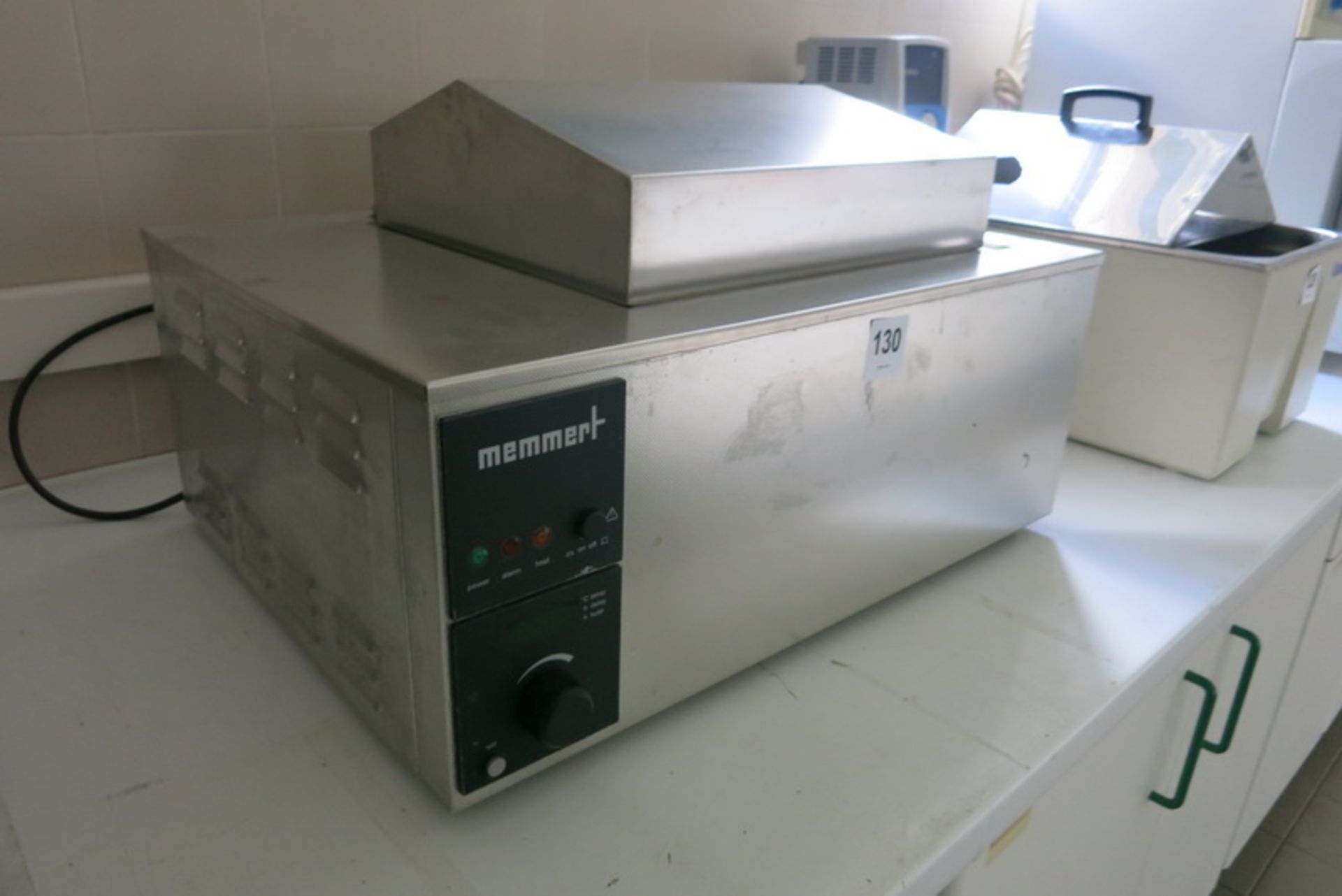 Memmert water bath, model WB14, s/n 14060773