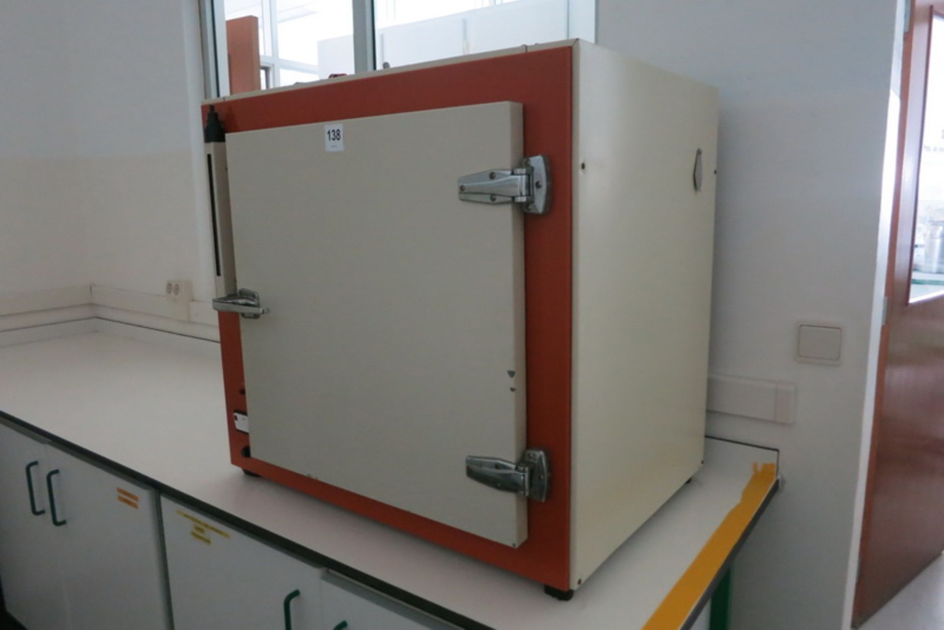 Cassel laboratory oven, model ES-5, s/n 8925