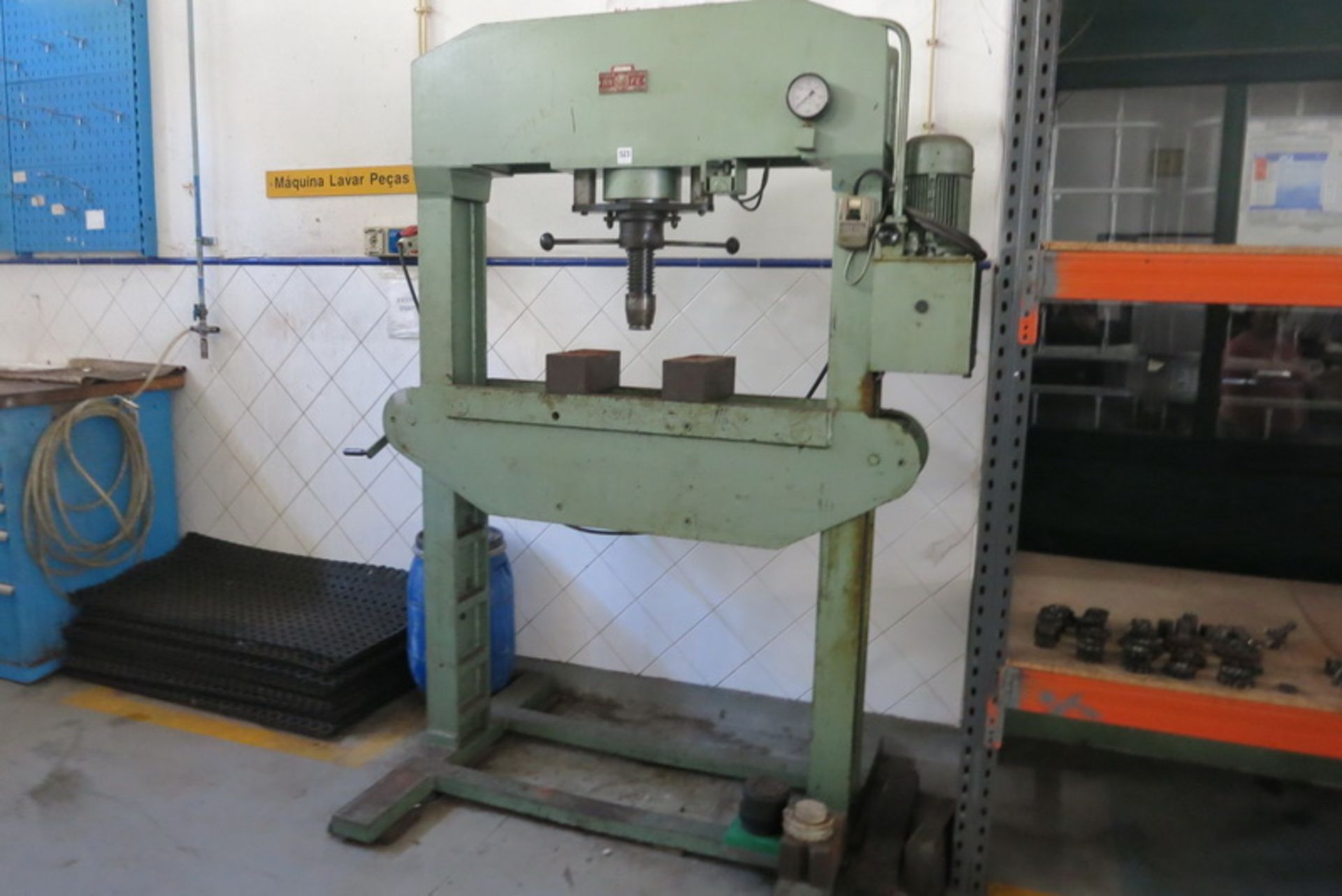 ANFE shop press, s/n D841, hydraulic, 80 ton cap