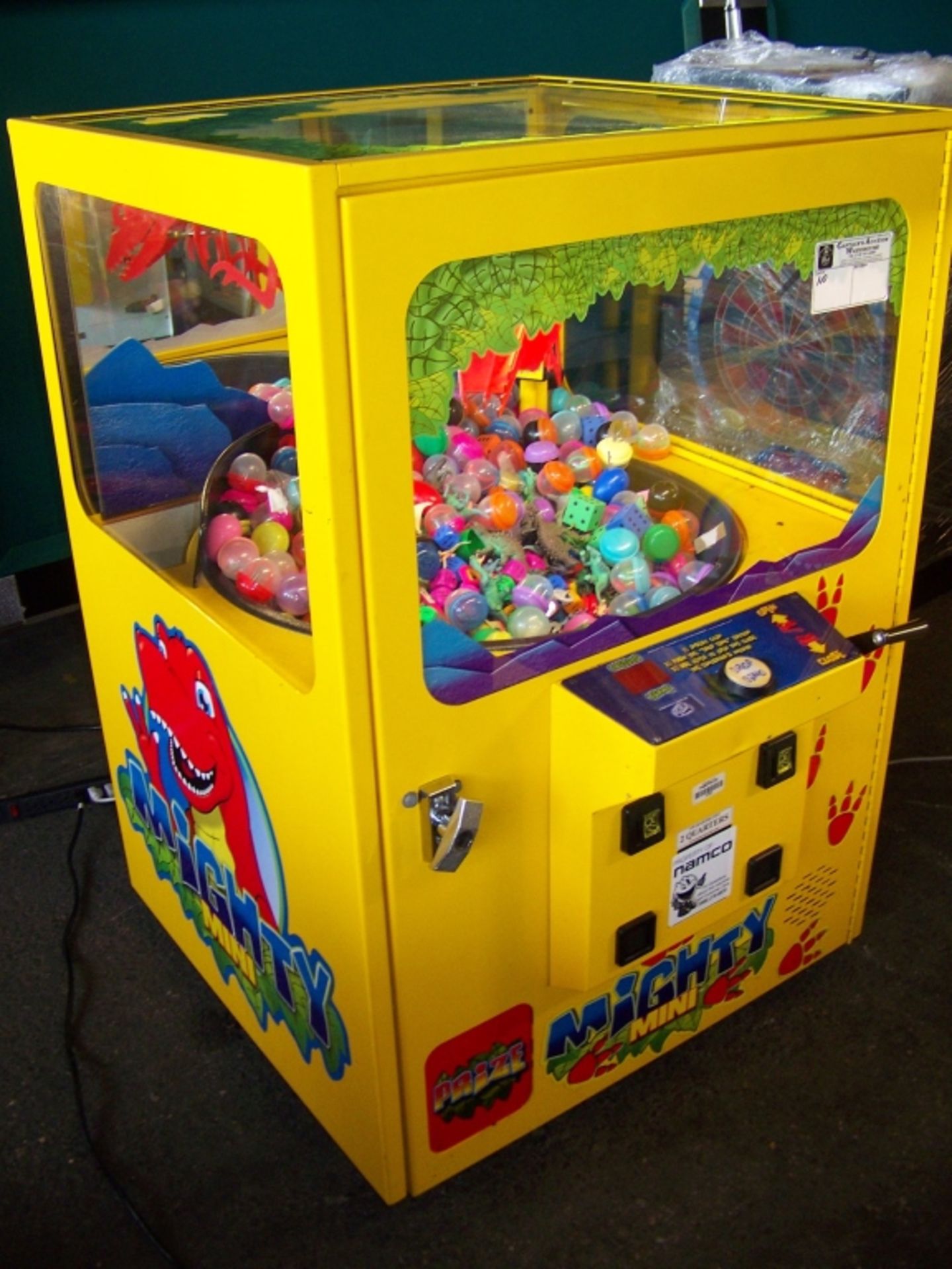 MIGHTY MINI CRANE MACHINE BY I.C.E. - Image 2 of 2