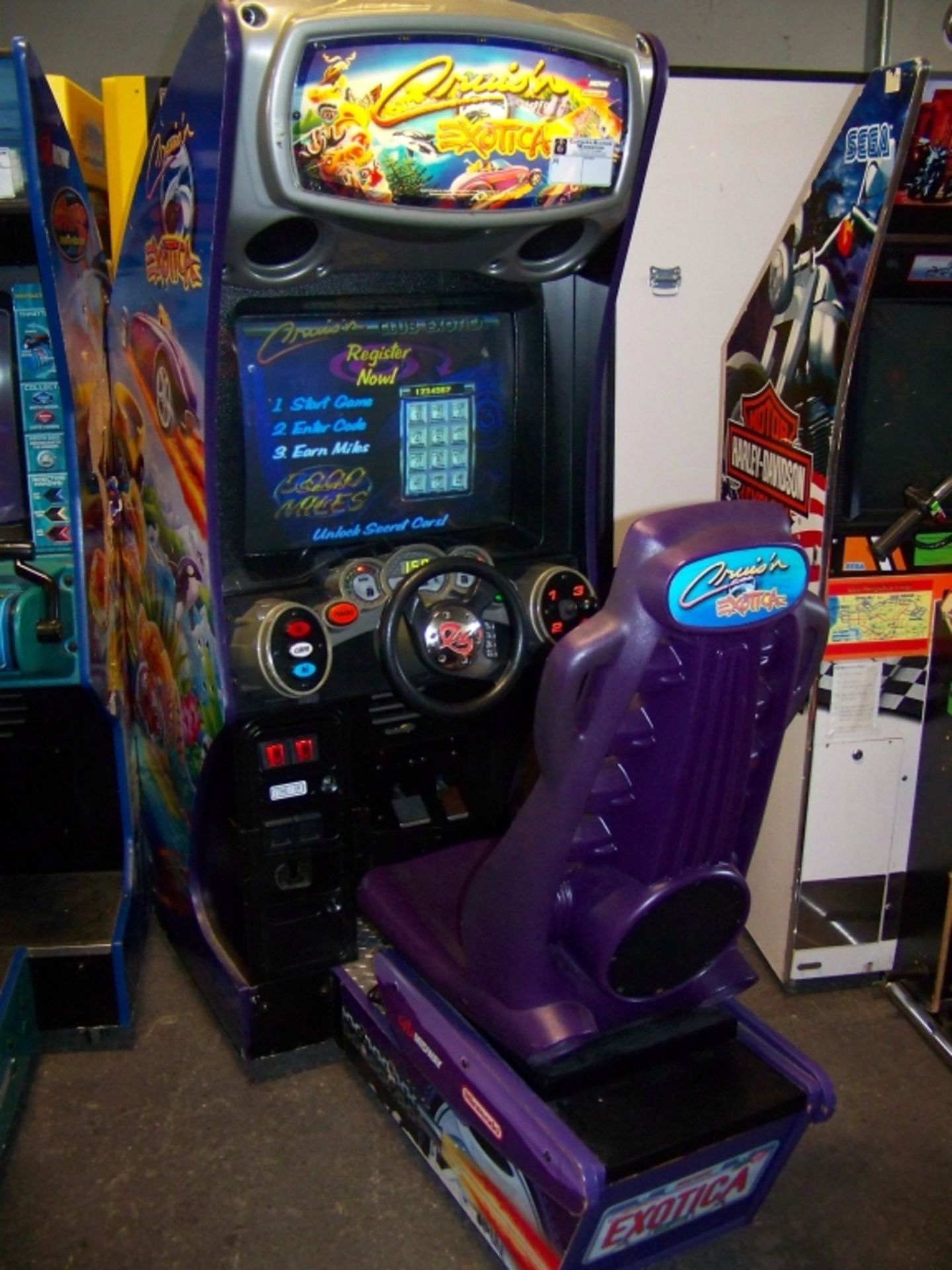 CRUISIN EXOTICA SITDOWN DRIVER ARCADE GAME