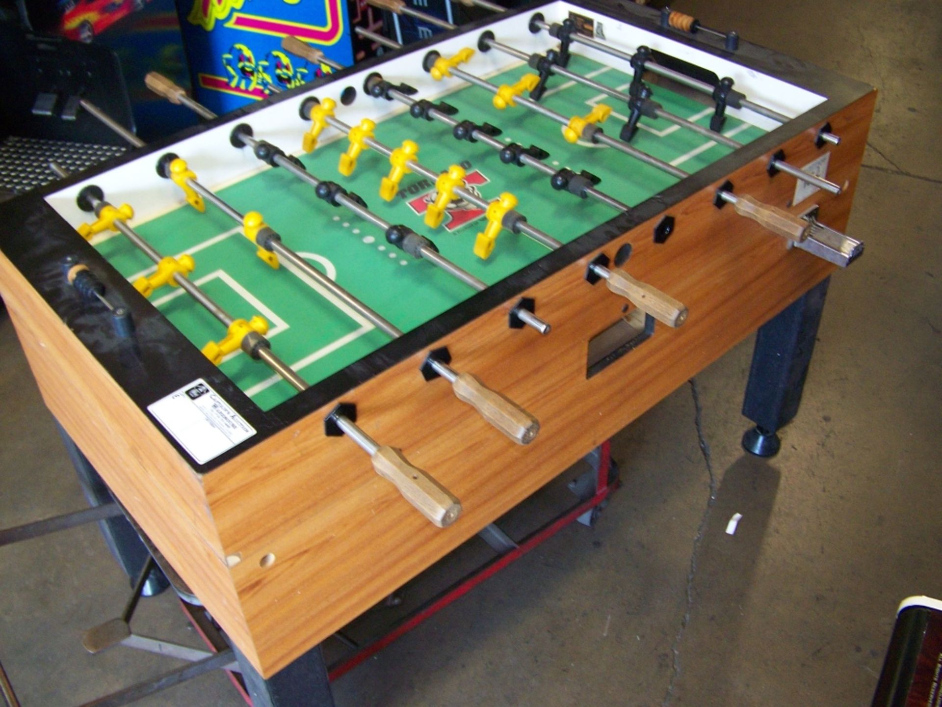 FOOSBALL TABLE TORNADO COIN OPERATED