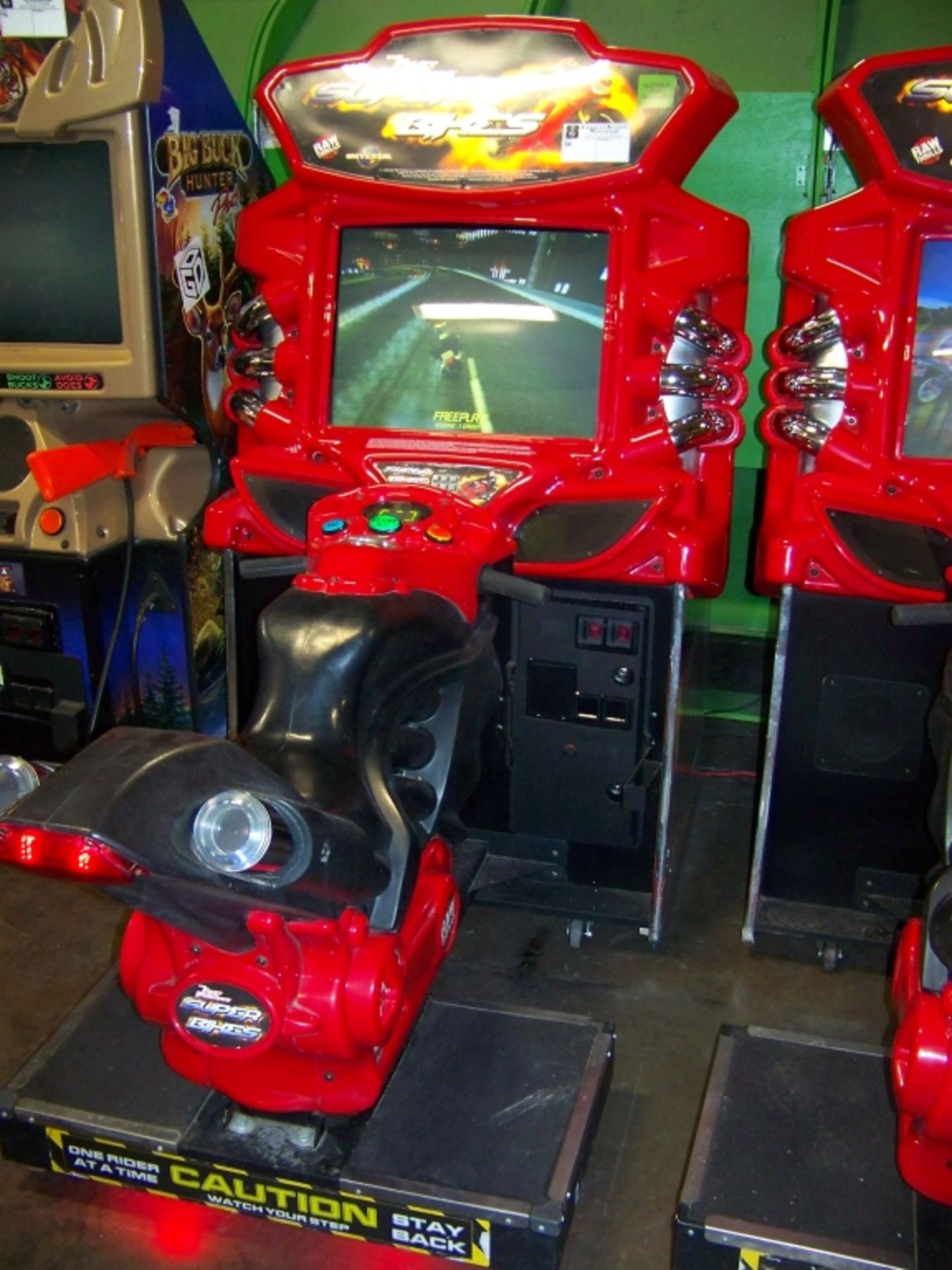 FAST AND FURIOUS SUPER BIKES ARCADE - Image 5 of 7