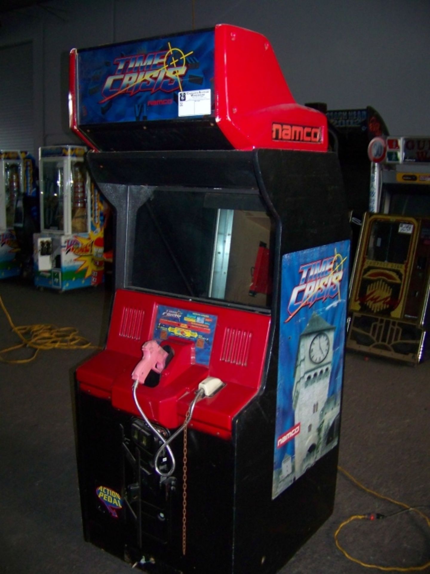 TIME CRISIS SHOOTER ARCADE GAME CABINET NAMCO - Image 3 of 3