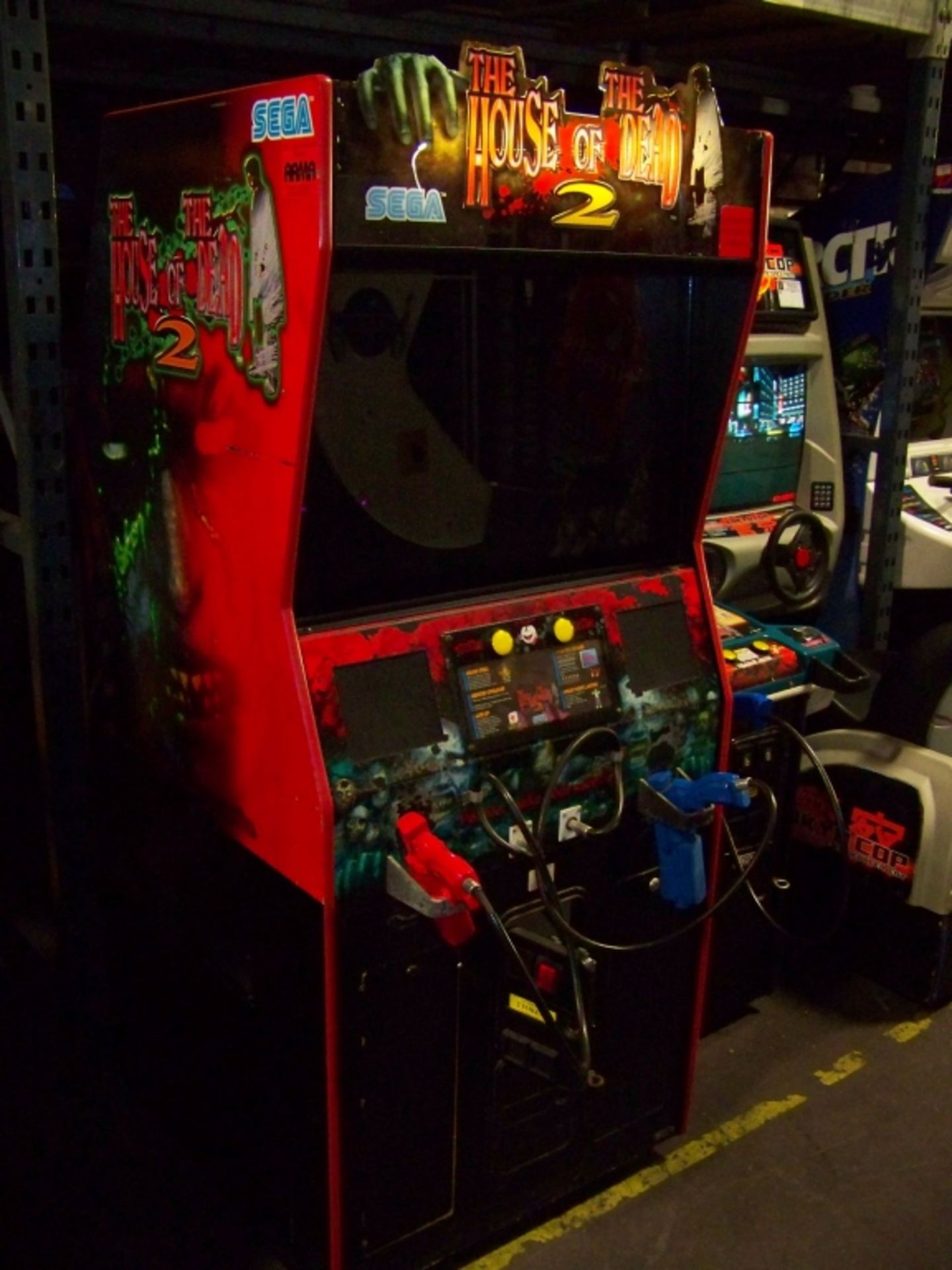 HOUSE OF THE DEAD 2 ZOMBIE SHOOTER ARCADE GAME - Image 3 of 6