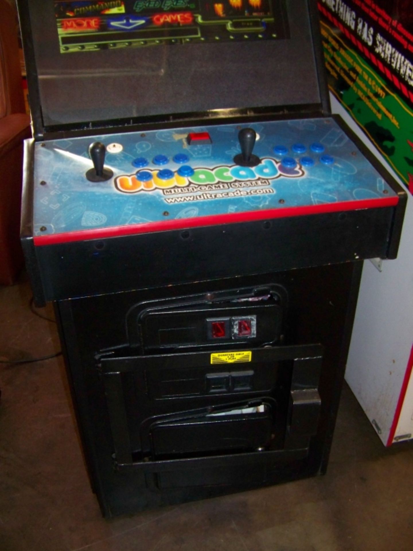 ULTRACADE MULTI UPRIGHT ARCADE GAME LCD MONITOR