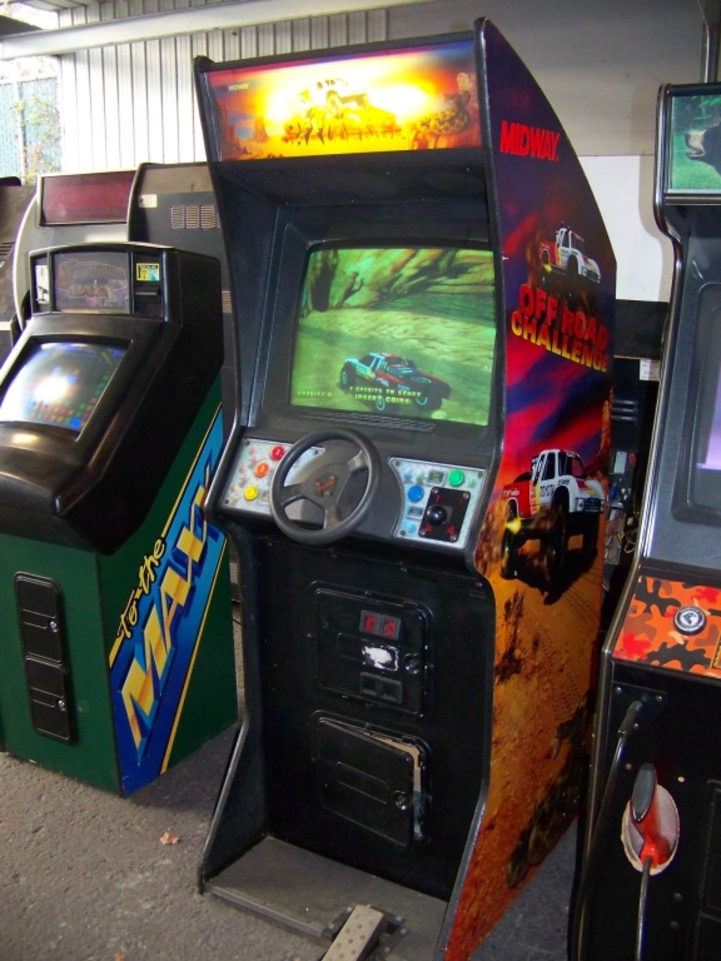 OFFROAD CHALLENGE UPRIGHT DRIVER ARCADE GAME - Image 3 of 3