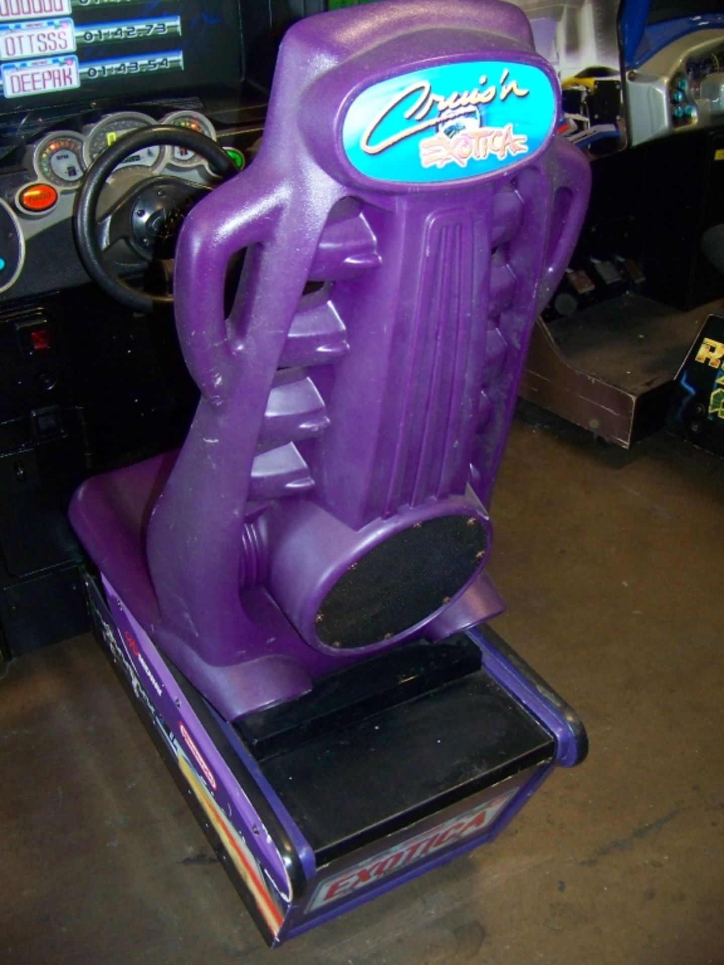 CRUISIN EXOTICA DEDICATED DRIVER ARCADE GAME - Image 6 of 7