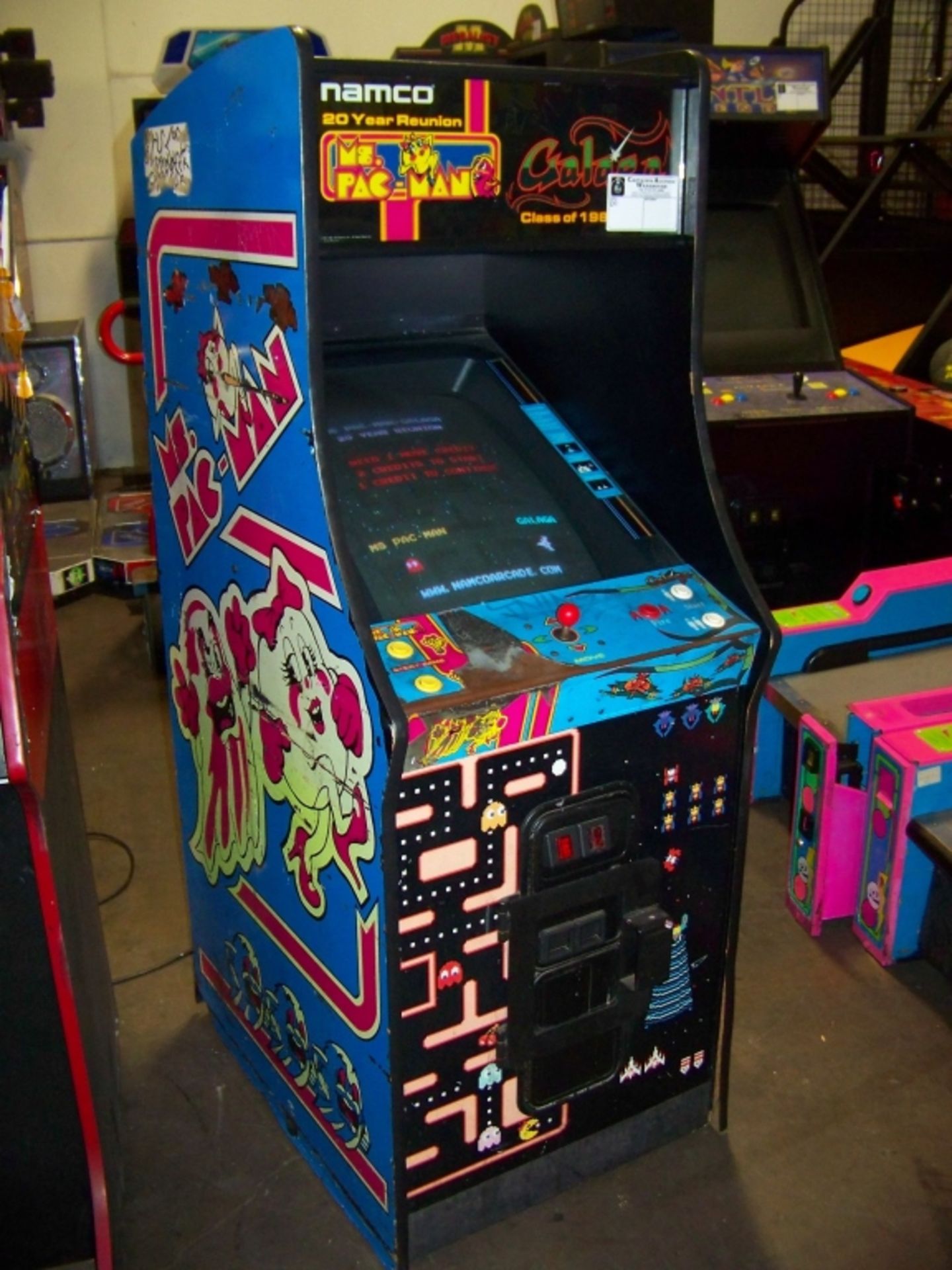 MS PACMAN GALAGA CLASS OF 1981 ARCADE GAME - Image 3 of 6