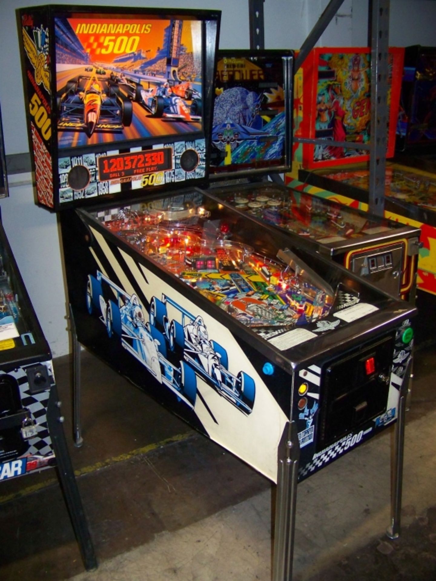 INDIANAPOLIS 500 PINBALL MACHINE BALLY - Image 3 of 8