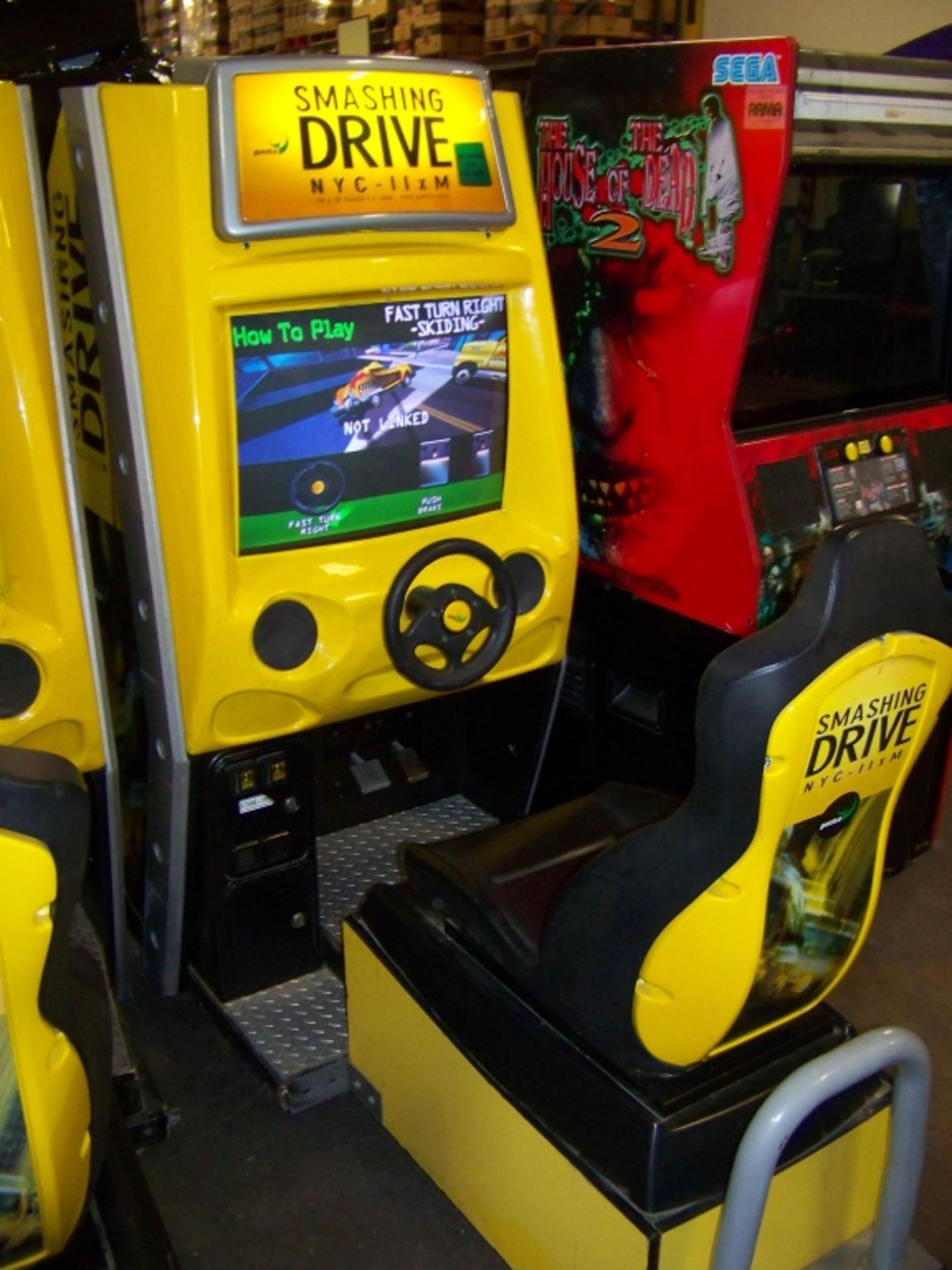 SMASHING DRIVE NYC SITDOWN DRIVER ARCADE GAME - Image 2 of 3