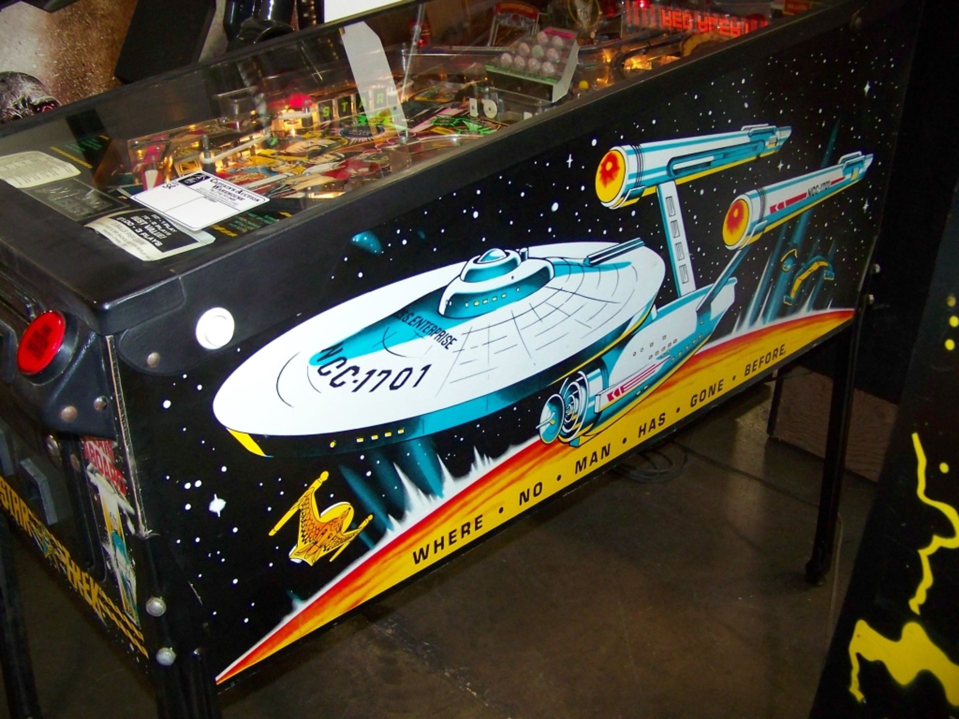 STAR TREK 25TH ANNIVERSARY PINBALL MACHINE - Image 3 of 13