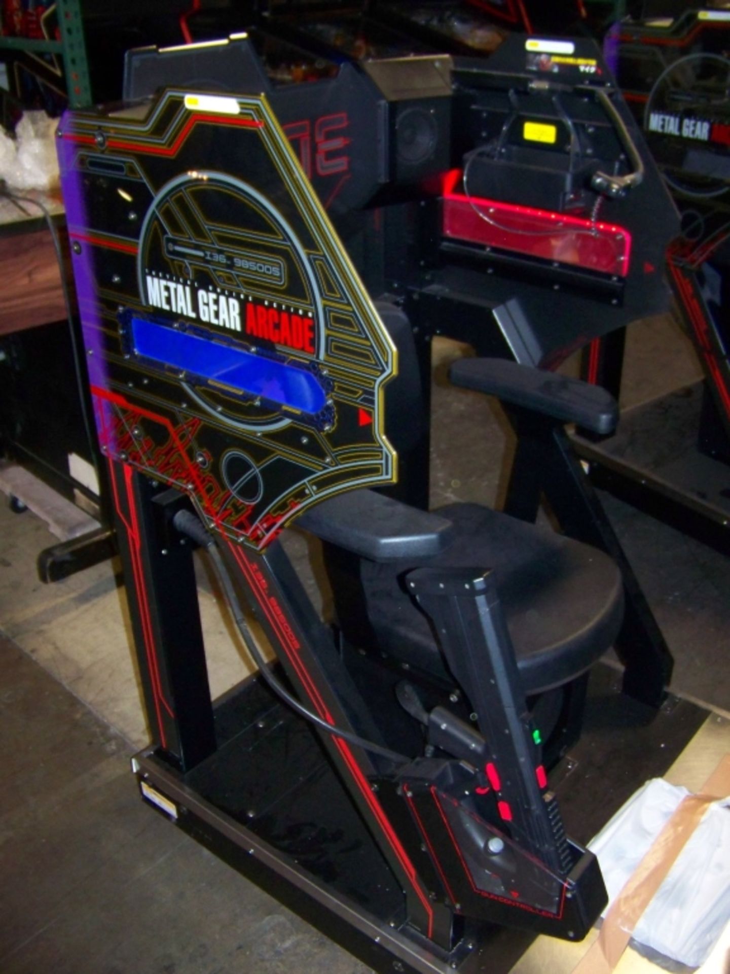 METAL GEAR ARCADE 3D KONAMI COMBAT GAME SEAT 3 - Image 7 of 8