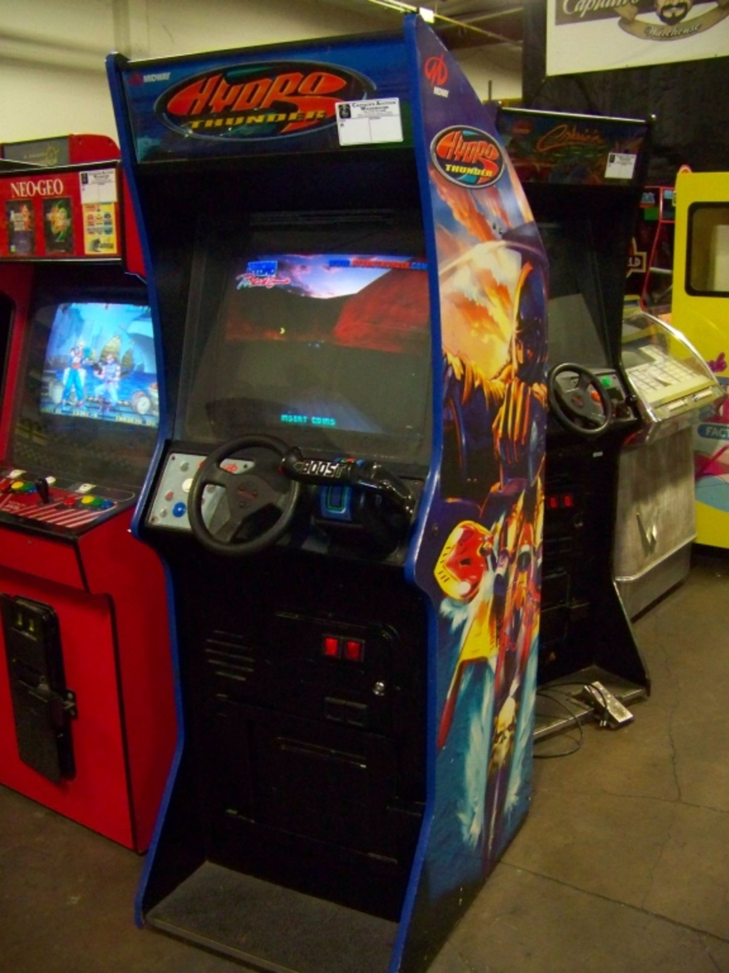 HYDRO THUNDER UPRIGHT ARCADE GAME MIDWAY - Image 2 of 3