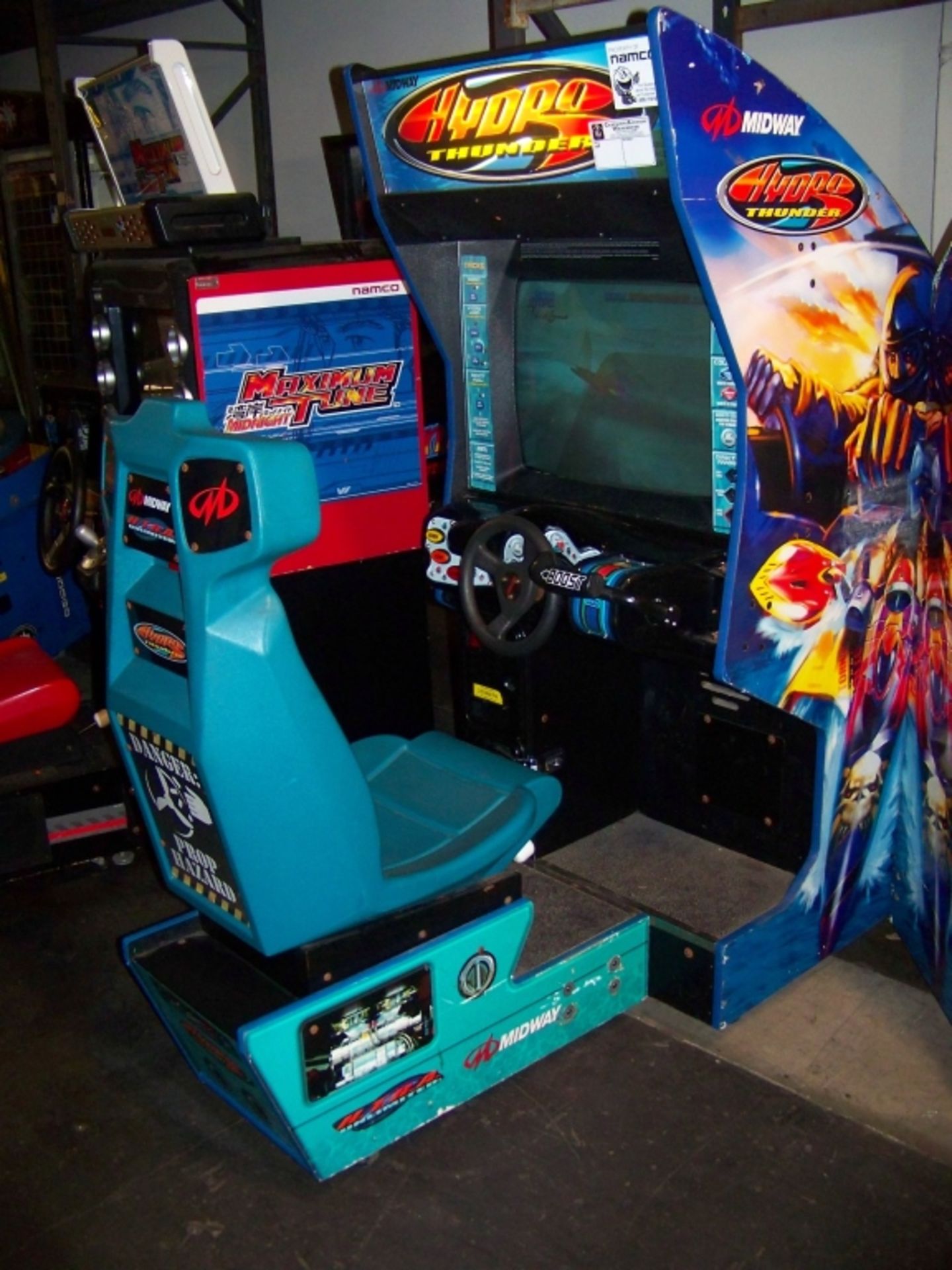 HYDRO THUNDER BOAT RACING ARCADE GAME MIDWAY - Image 3 of 3