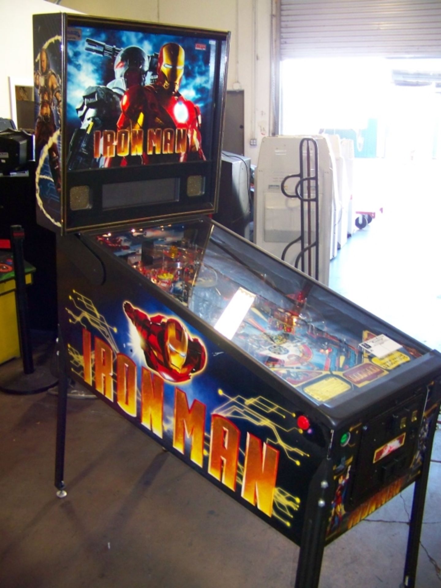 IRONMAN PRO MODEL PINBALL MACHINE STERN INC.