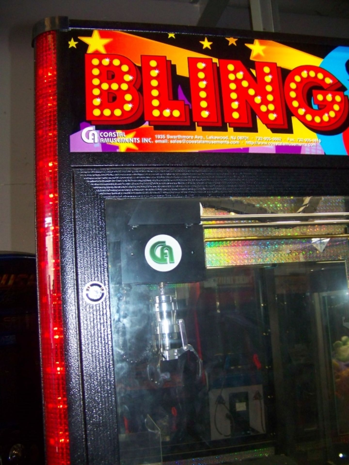 BLING KING 38" COASTAL PLUSH CLAW CRANE MACHINE - Image 2 of 4