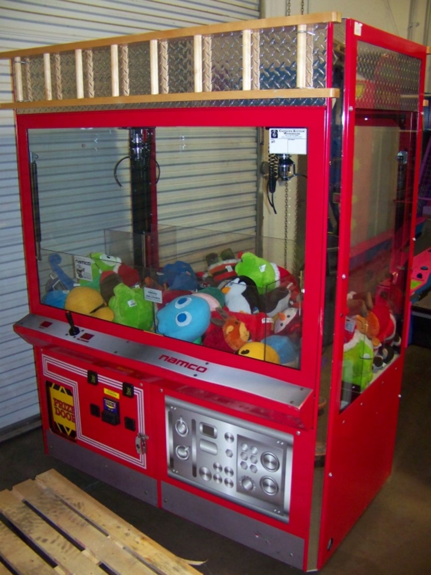 60" ICE PINNACLE FIRE ENGINE DUAL CRANE MACHINE