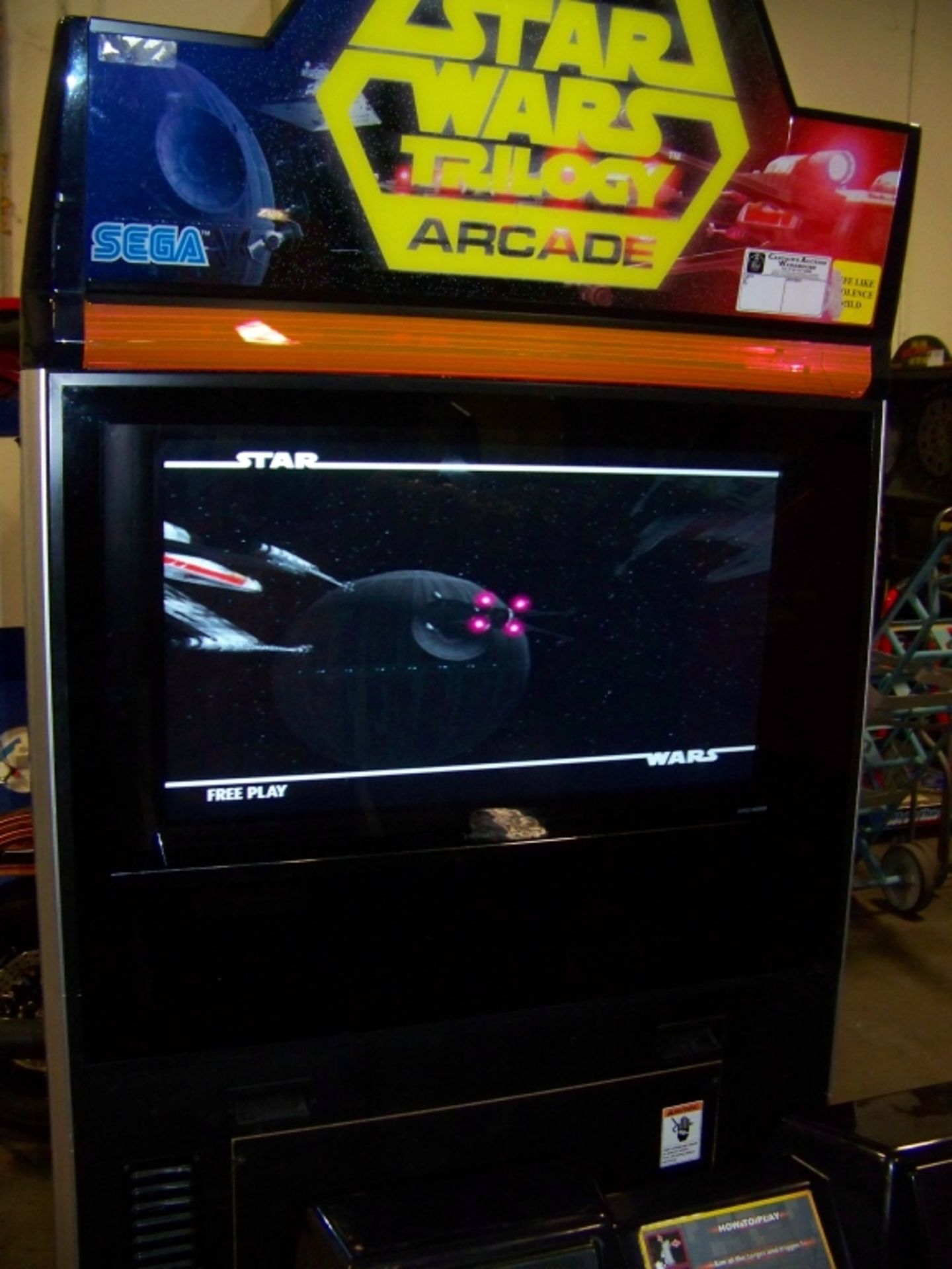 STAR WARS TRILOGY DX ARCADE GAME LCD MONITOR - Image 2 of 9