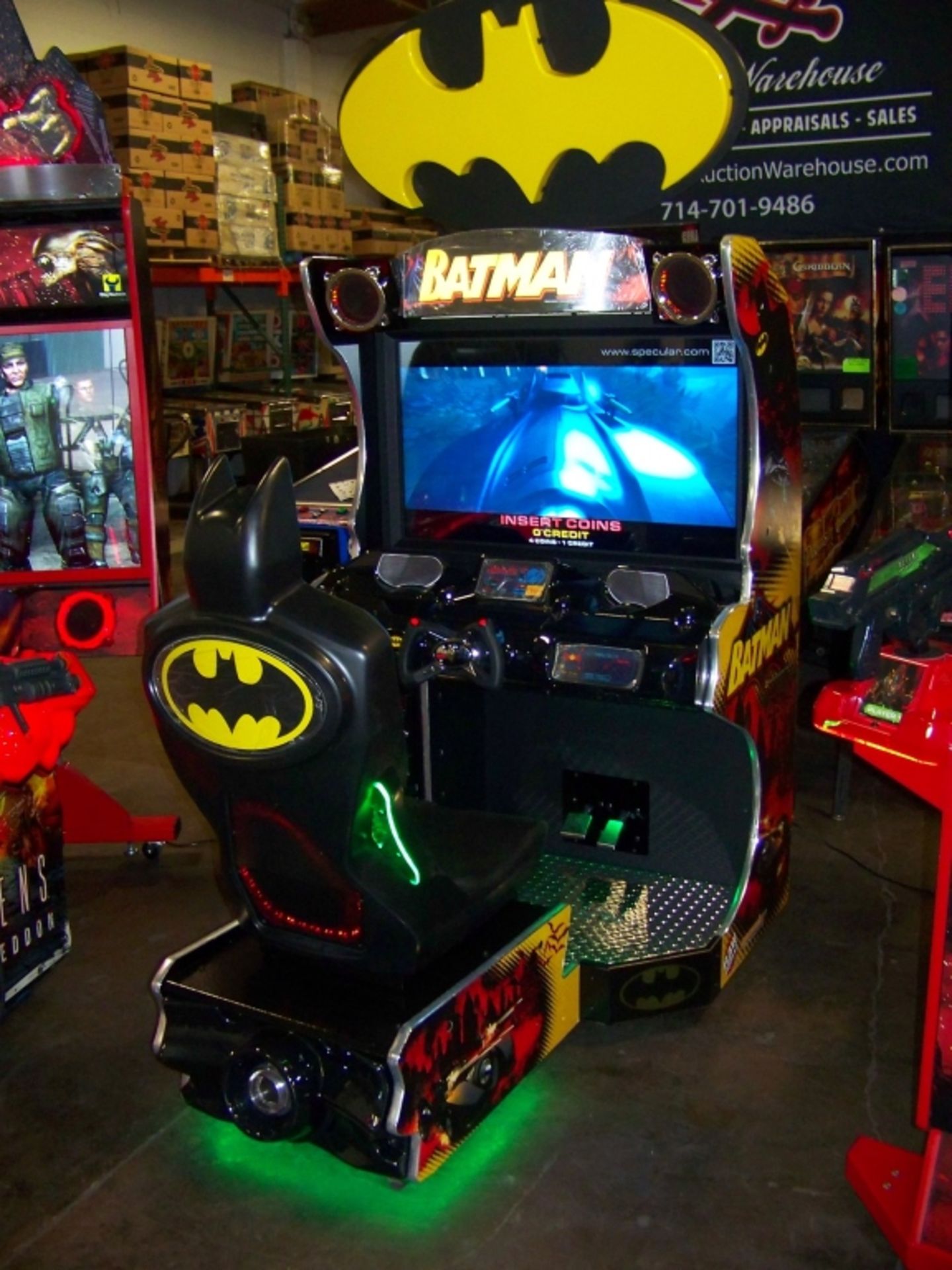 BATMAN SITDOWN ARCADE GAME BRAND NEW! RAW THRILLS