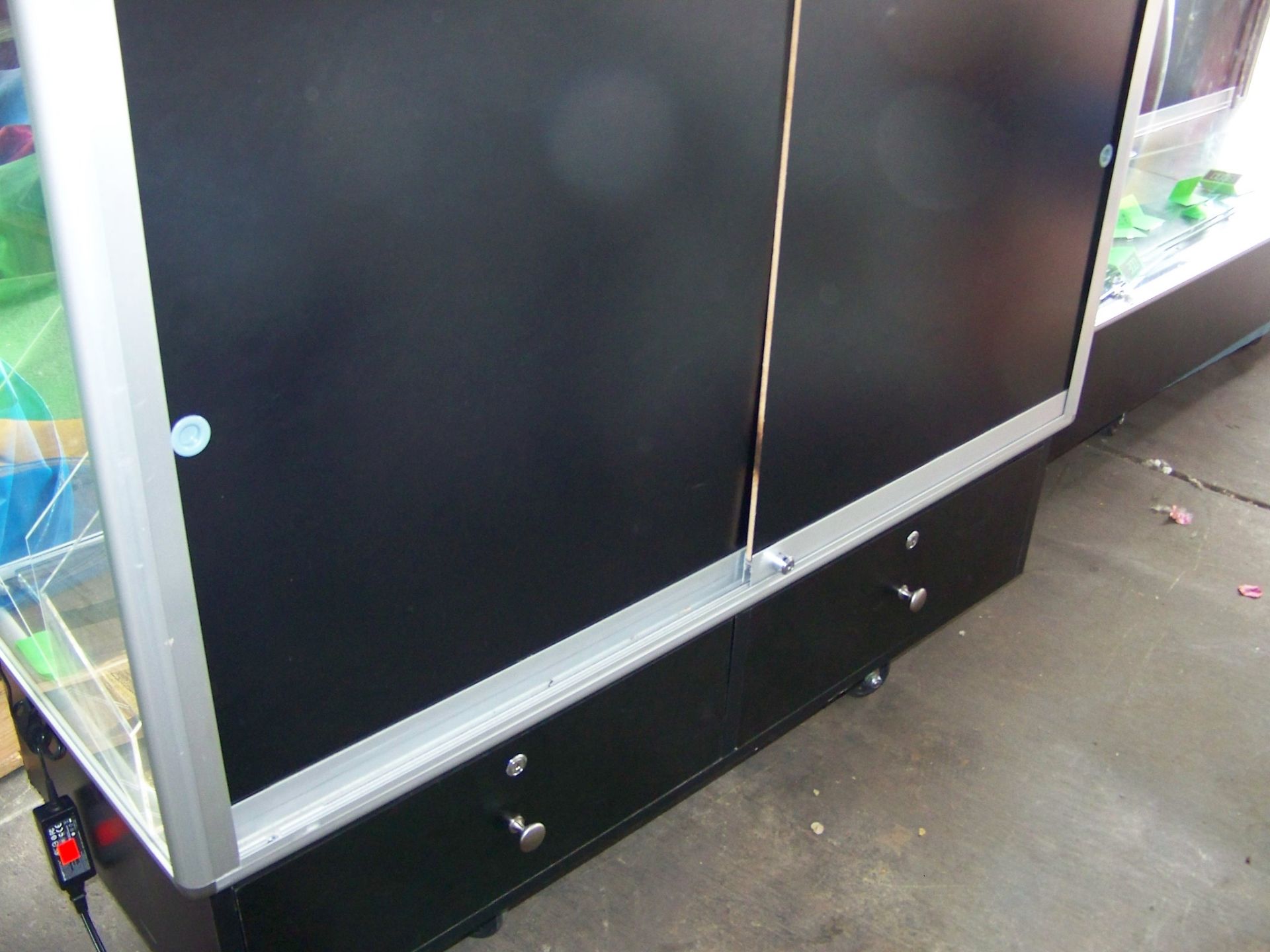 4' DISPLAY CASE REDEMPTION COUNTER W/ LED LIGHTING, DRAWERS AND KEYS - Image 2 of 2