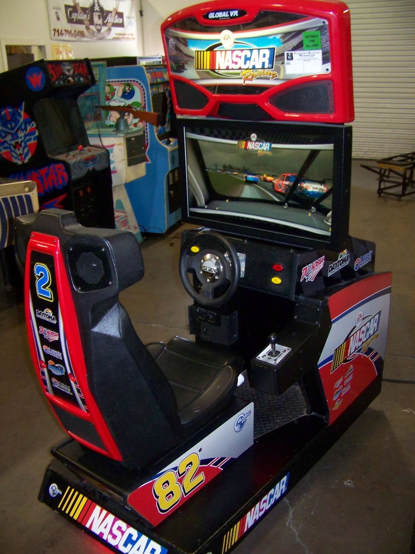 NASCAR RACING ARCADE GAME 32" LCD GLOBAL VR