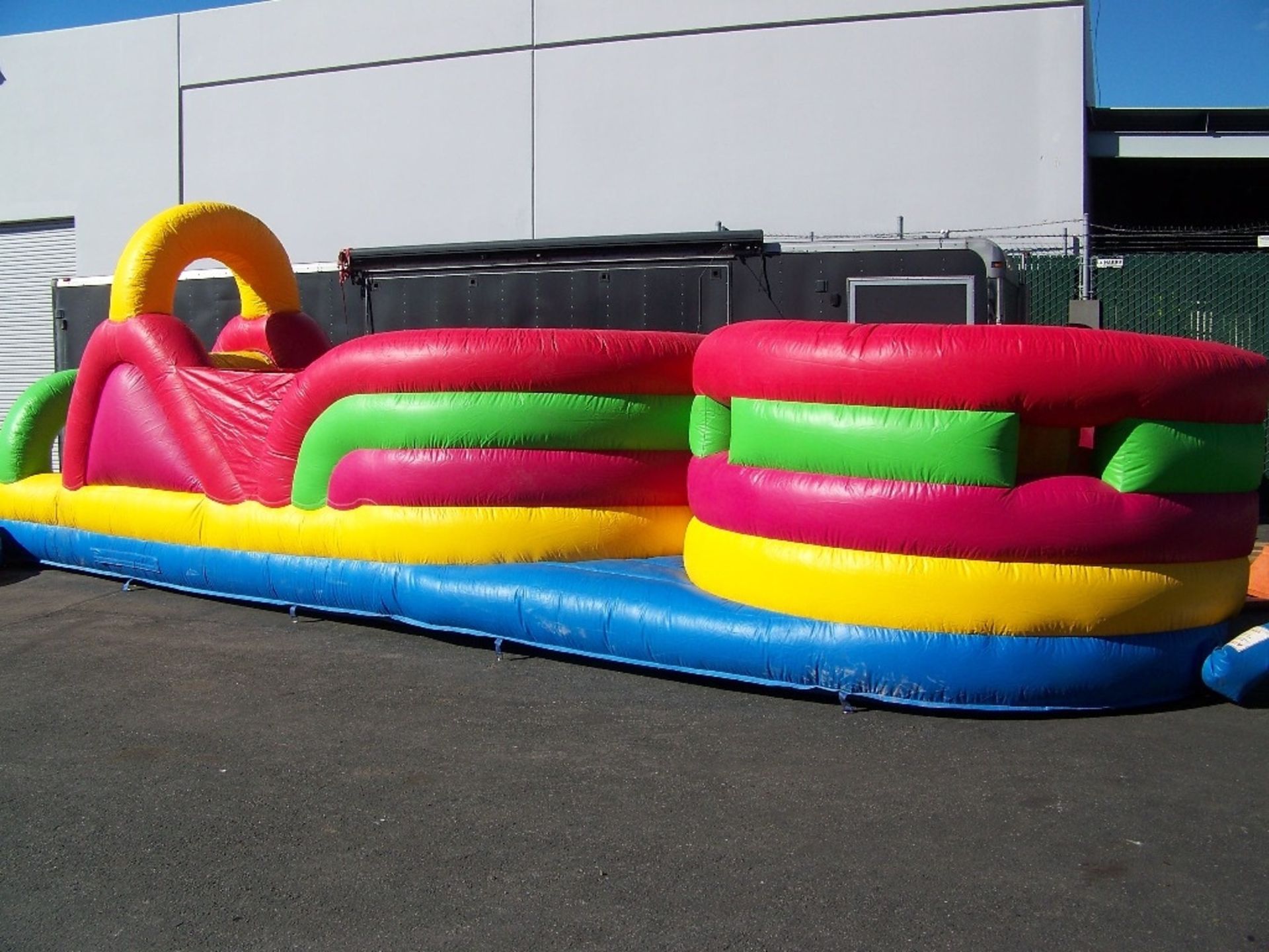 ADRENALINE MAZE INFLATABLE BOUNCE HOUSE - Image 9 of 12