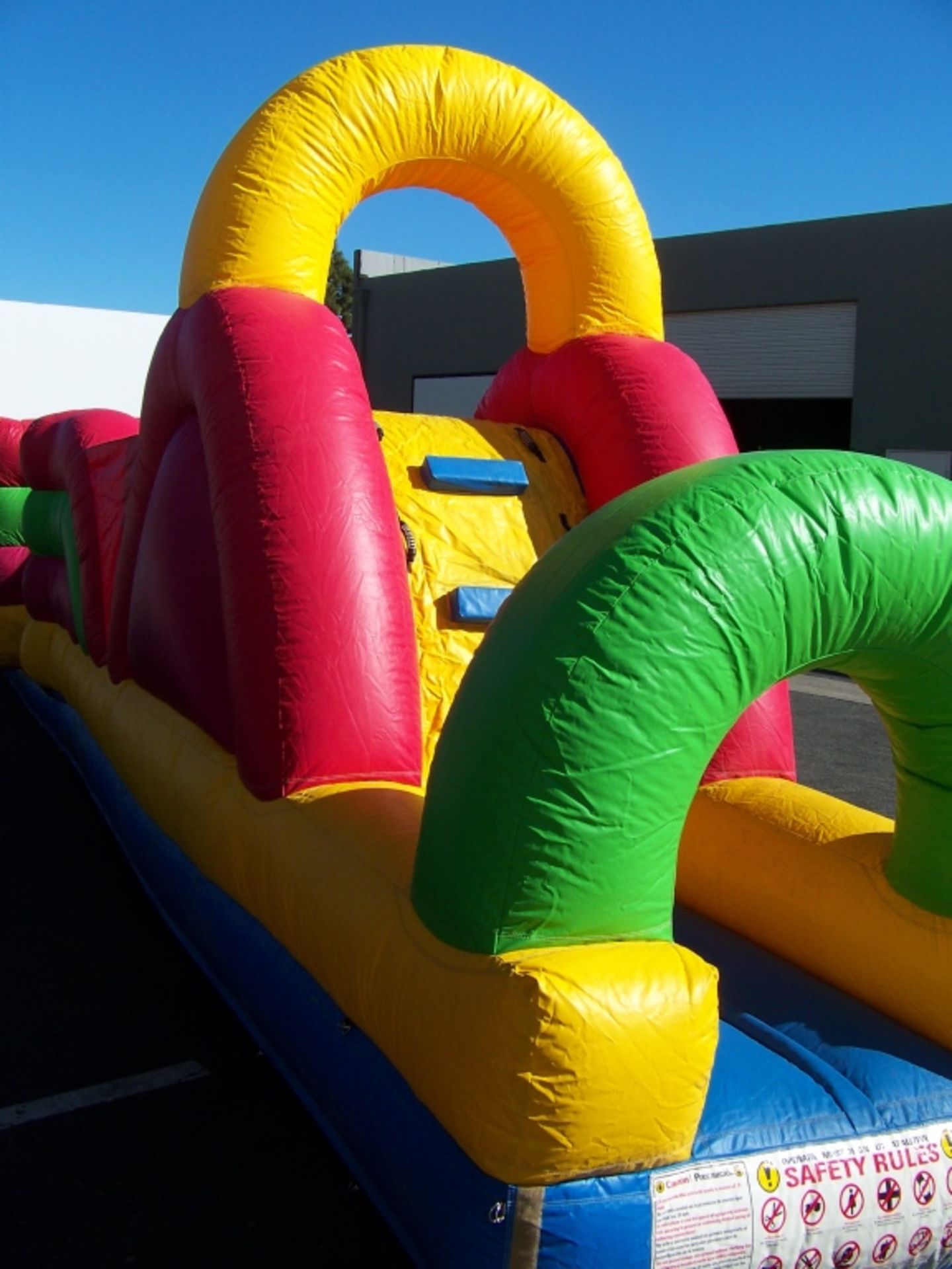 ADRENALINE MAZE INFLATABLE BOUNCE HOUSE - Image 4 of 12