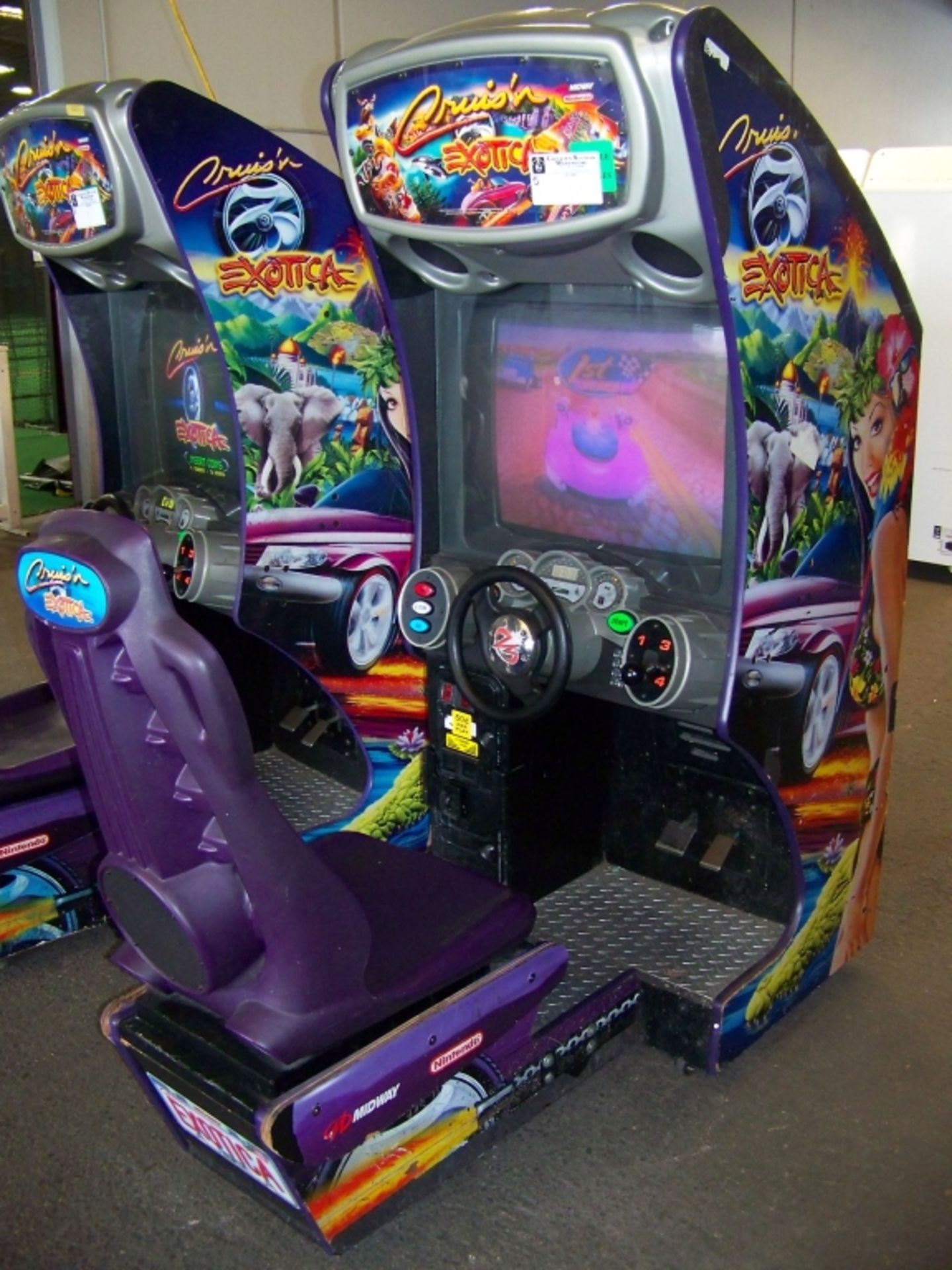 CRUISIN EXOTICA DEDICATED DRIVER ARCADE GAME - Image 2 of 4