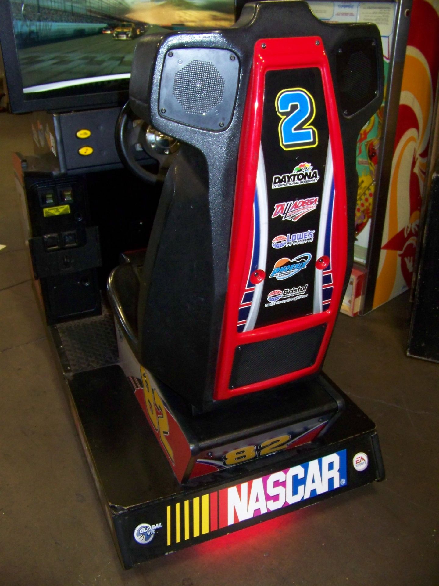 NASCAR RACING ARCADE GAME 32" LCD GLOBAL VR - Image 6 of 7