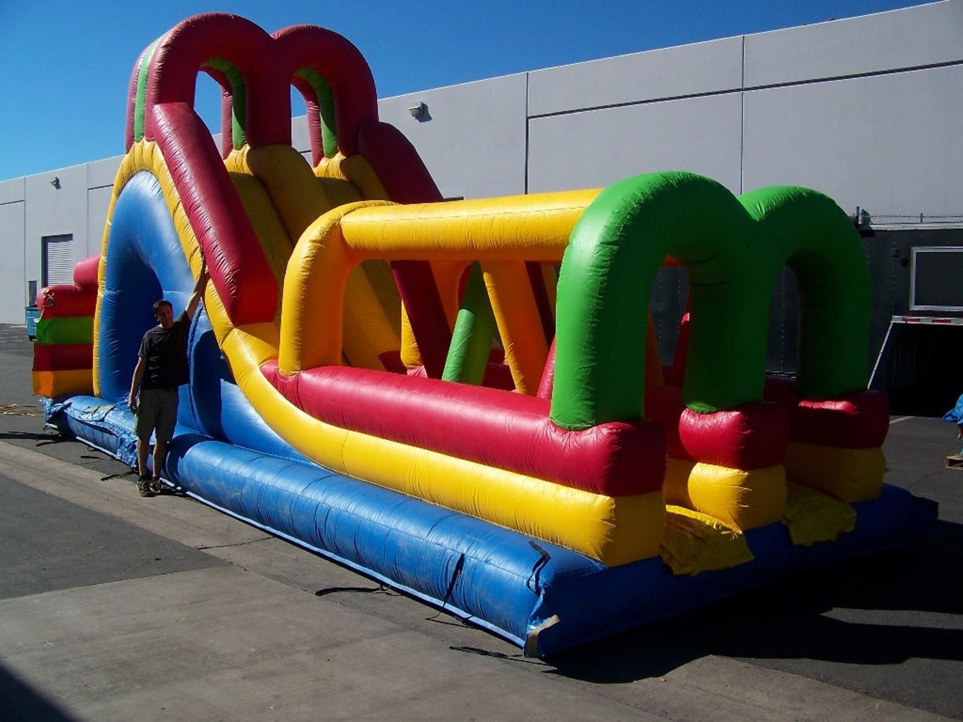 ADRENALINE MAZE INFLATABLE BOUNCE HOUSE - Image 2 of 12