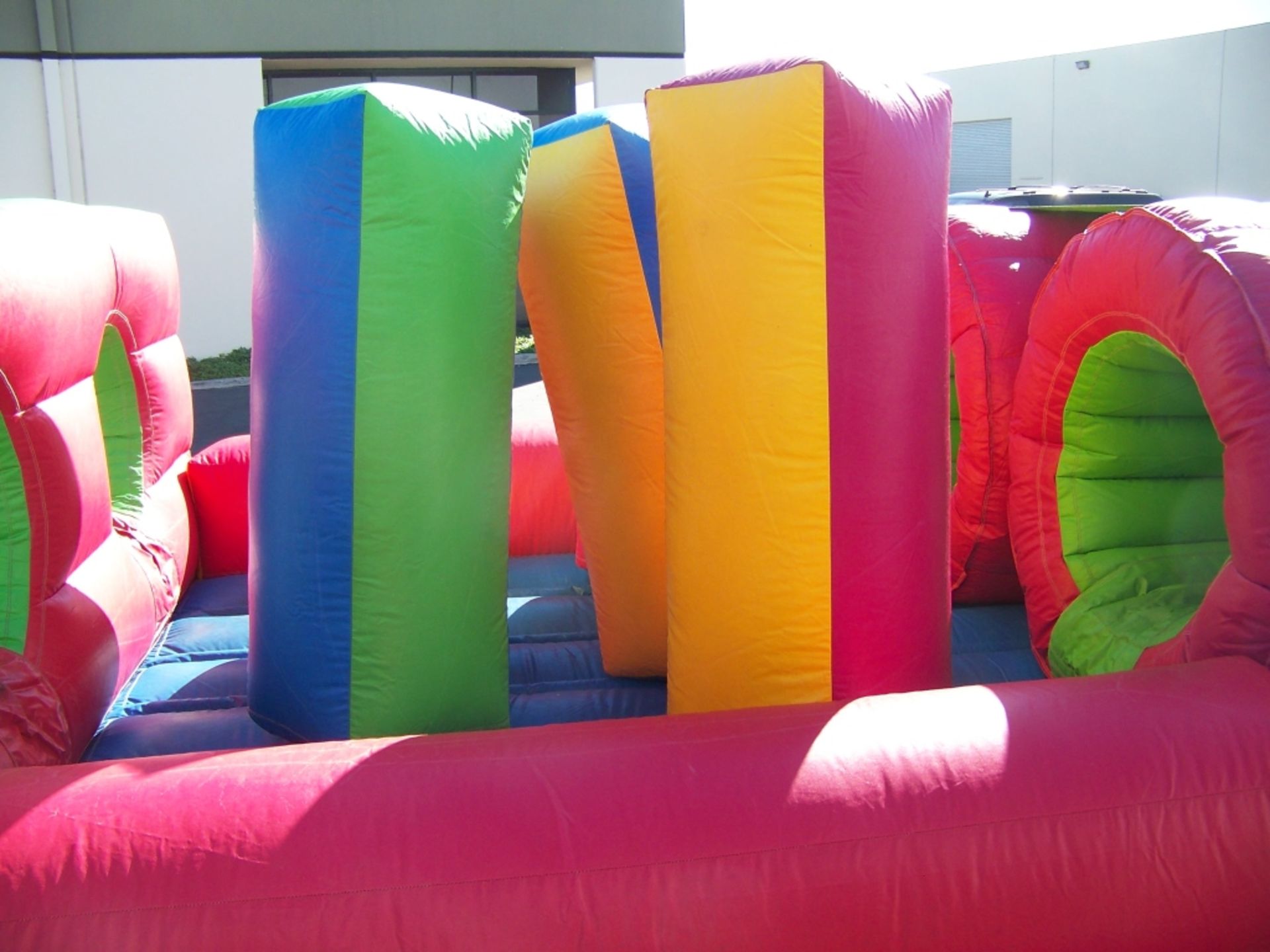 46' INFLATABLE OBSTACLE COURSE - Image 10 of 10