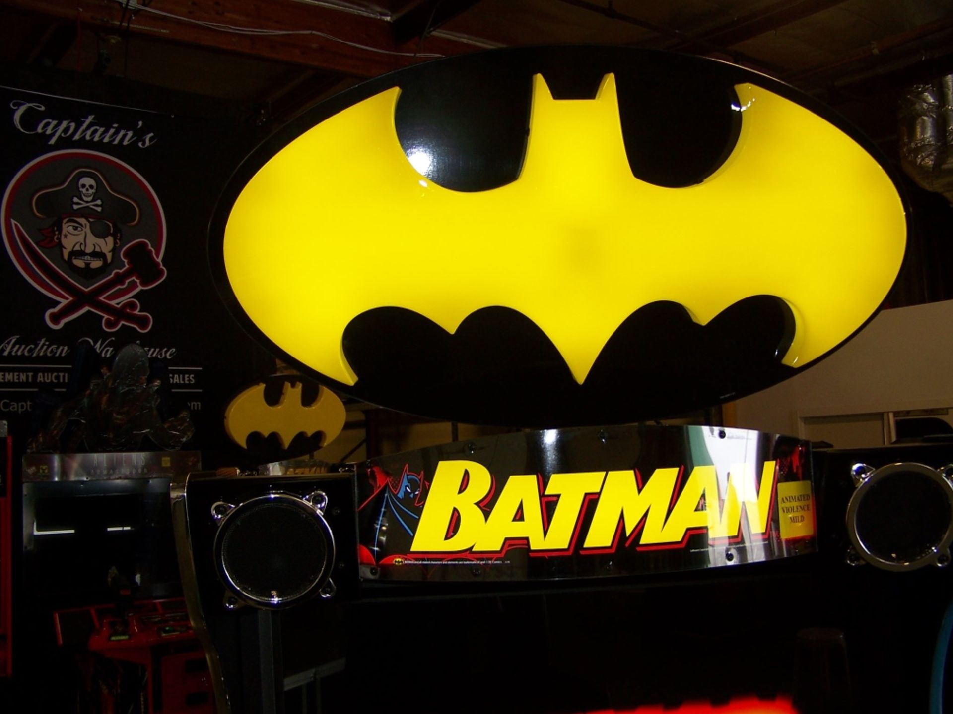 BATMAN SITDOWN DRIVER ARCADE GAME RAW THRILLS - Image 3 of 11