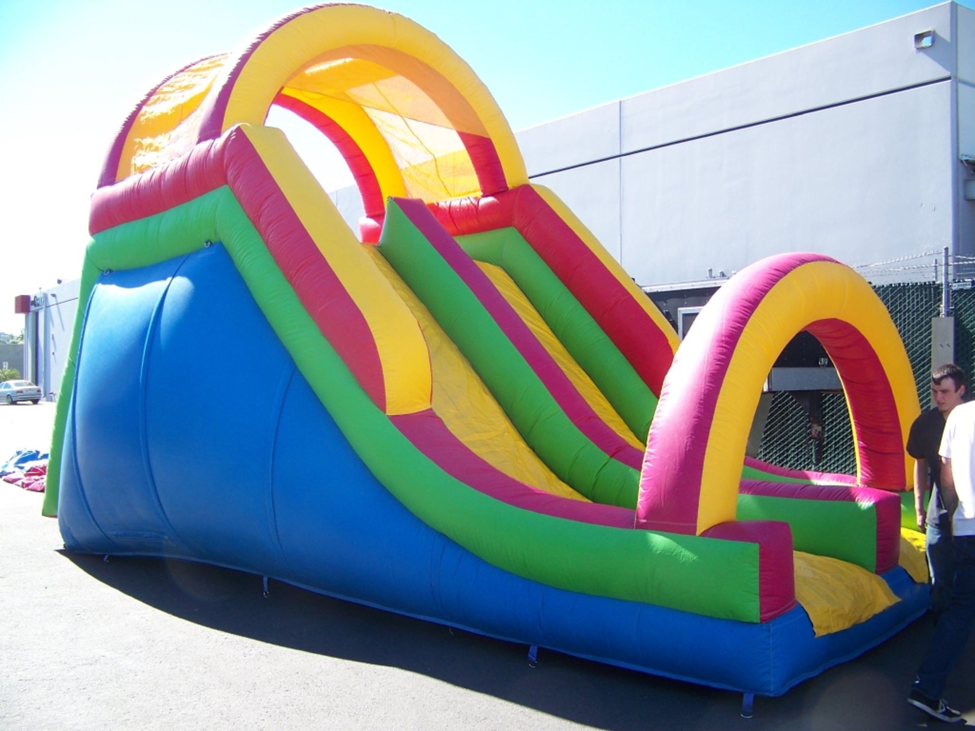 46' INFLATABLE OBSTACLE COURSE - Image 5 of 10