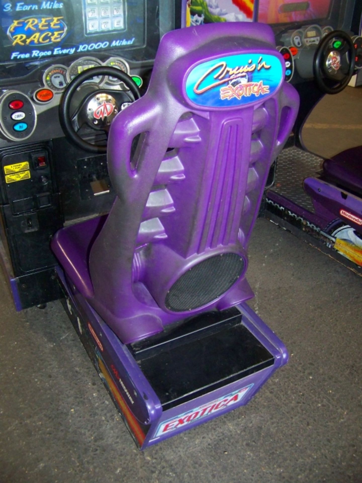 CRUISIN EXOTICA DEDICATED DRIVER ARCADE GAME - Image 2 of 4