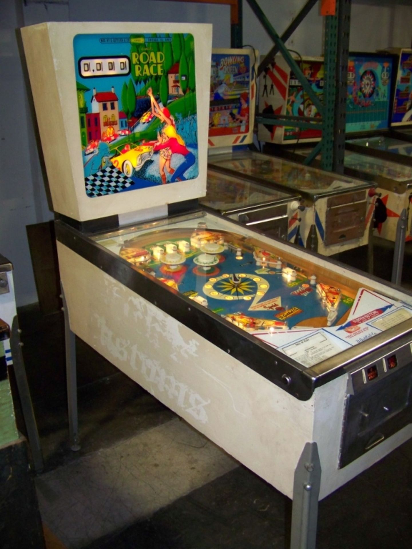 ROAD RACE PINBALL MACHINE 1969 GOTTLIEB WEDGE