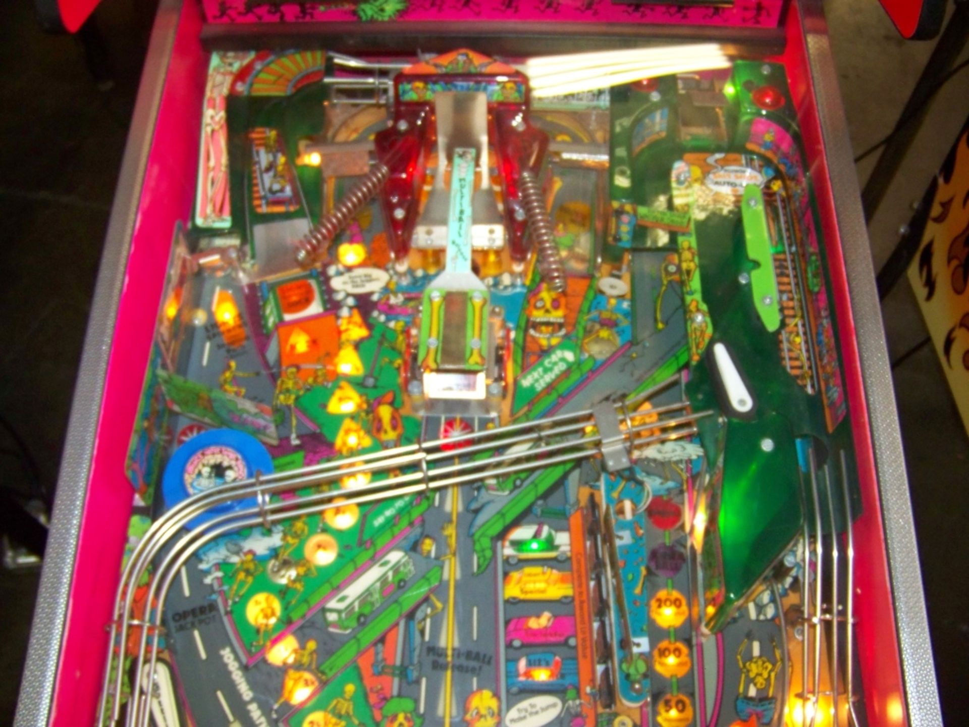 BONE BUSTERS PINBALL MACHINE 1991 PREMIER GOTTLIEB - Image 2 of 10