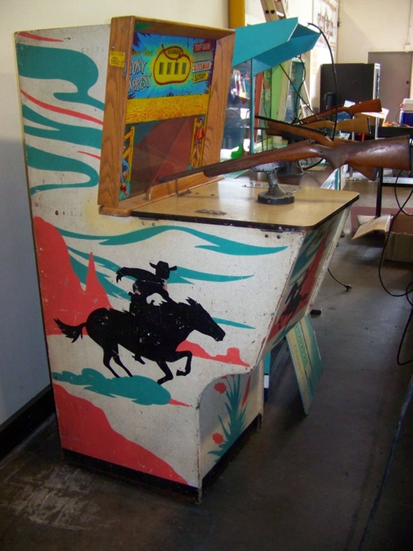 1960 CHICAGO COIN'S PONY EXPRESS RIFLE ARCADE GAME - Image 2 of 6