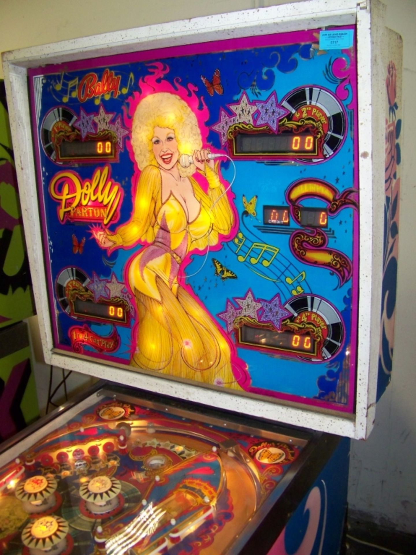 DOLLY PARTON PINBALL MACHINE 1979 BALLY CLASSIC - Image 5 of 10